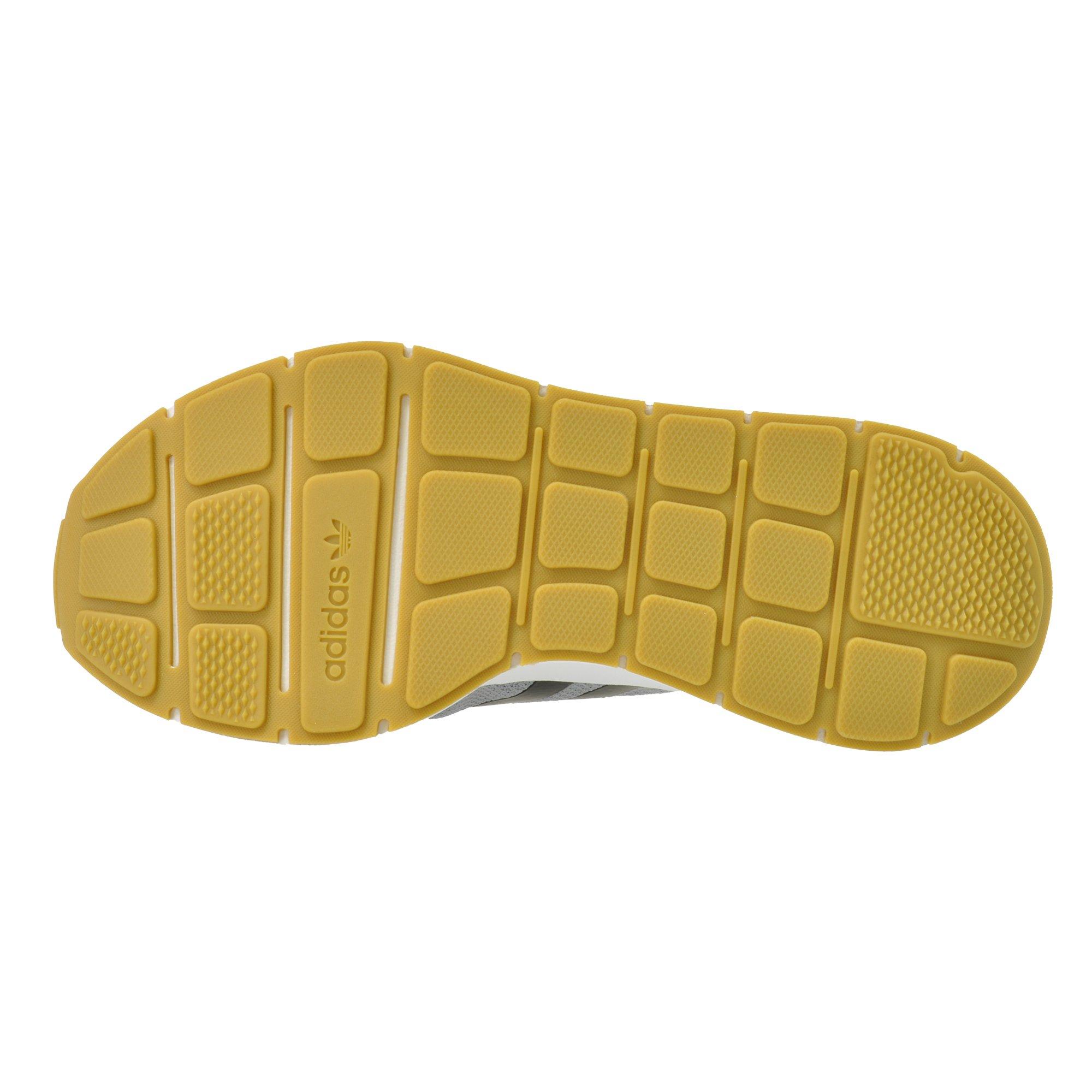 adidas swift run black gum