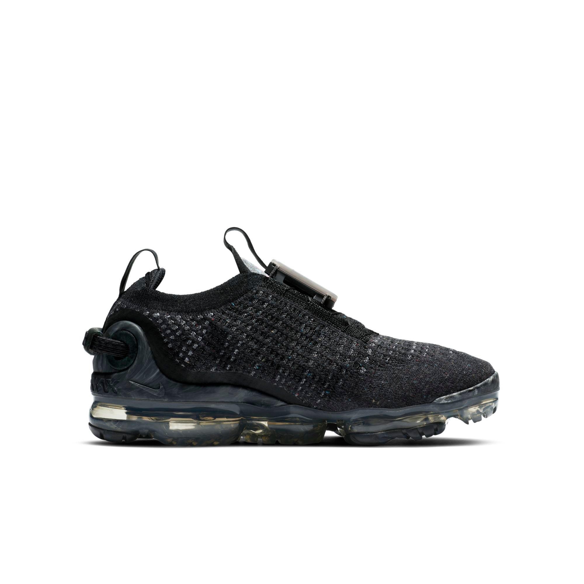 nike vapormax boys black