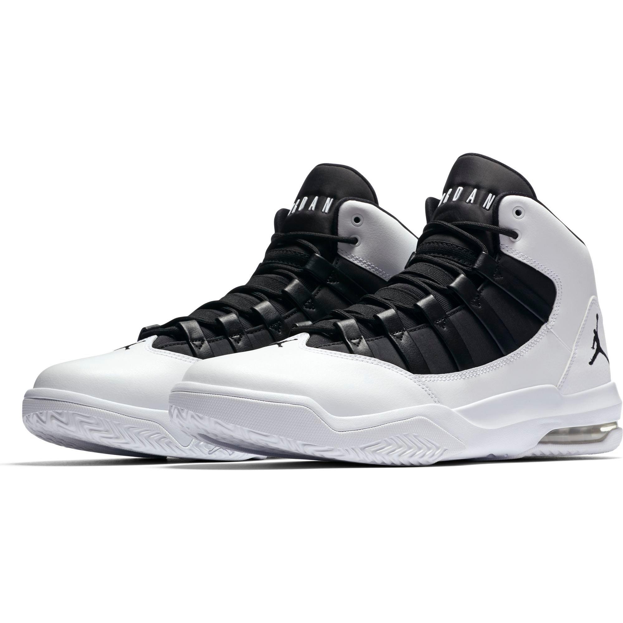 jordan max aura size 12