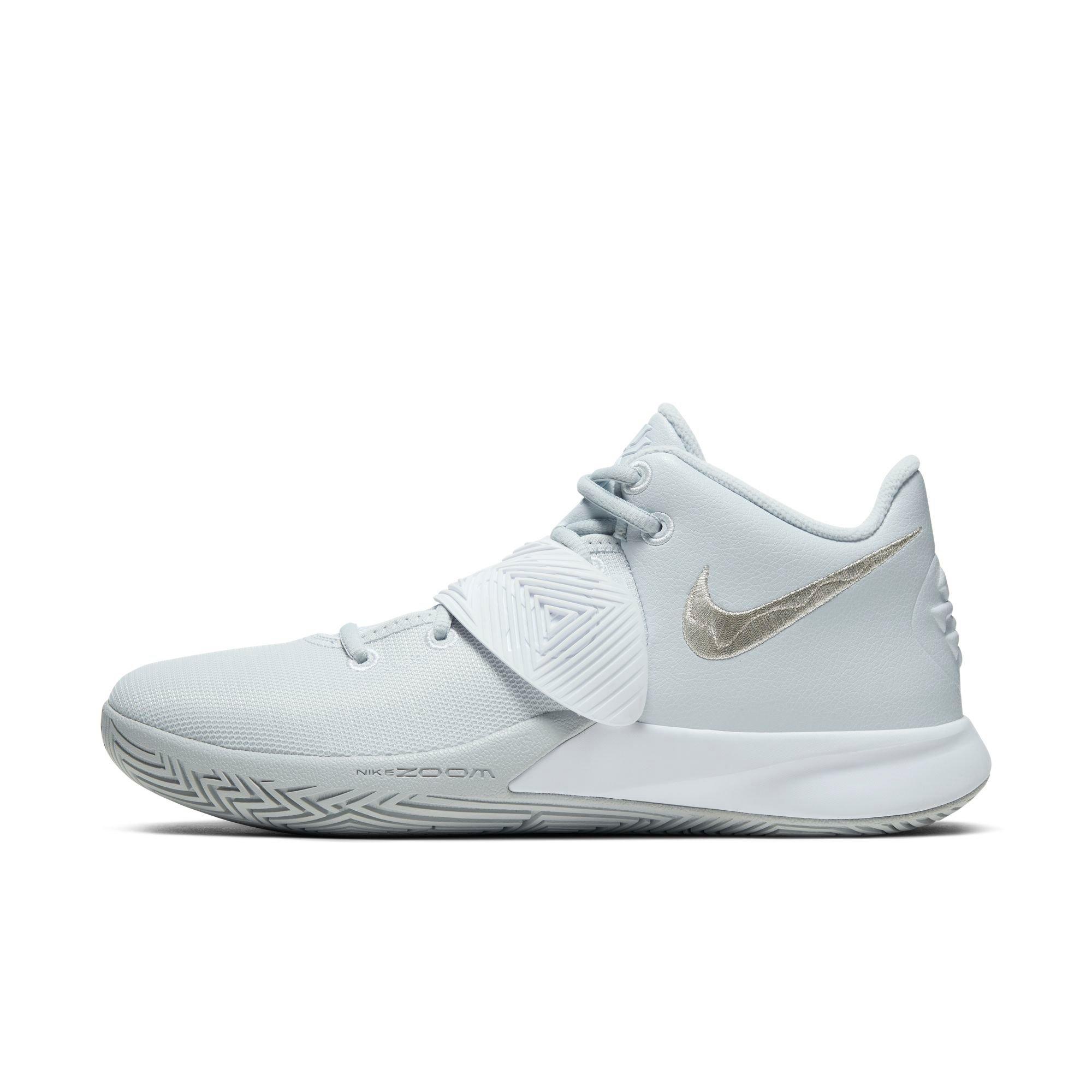 kyrie flytrap 3 women's