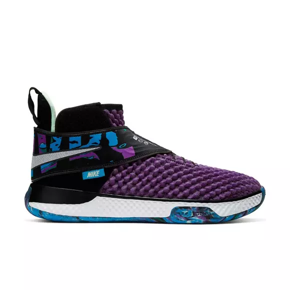 Nike Air Zoom UNVRS Nike Air Zoom UNVRS