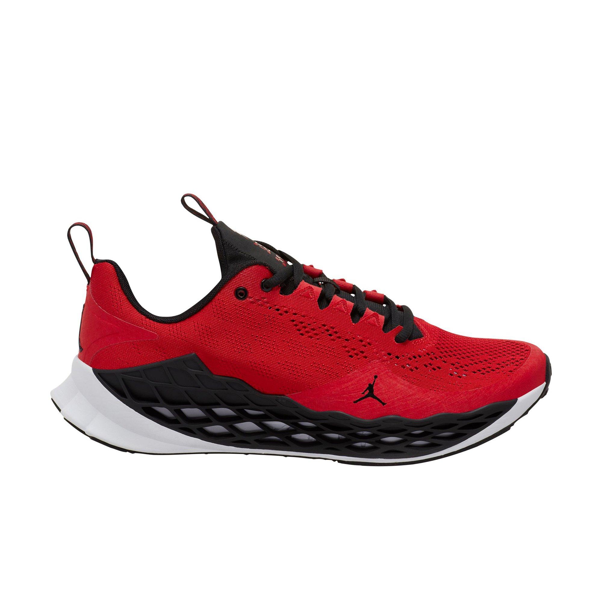 jordan zoom trunner advance red