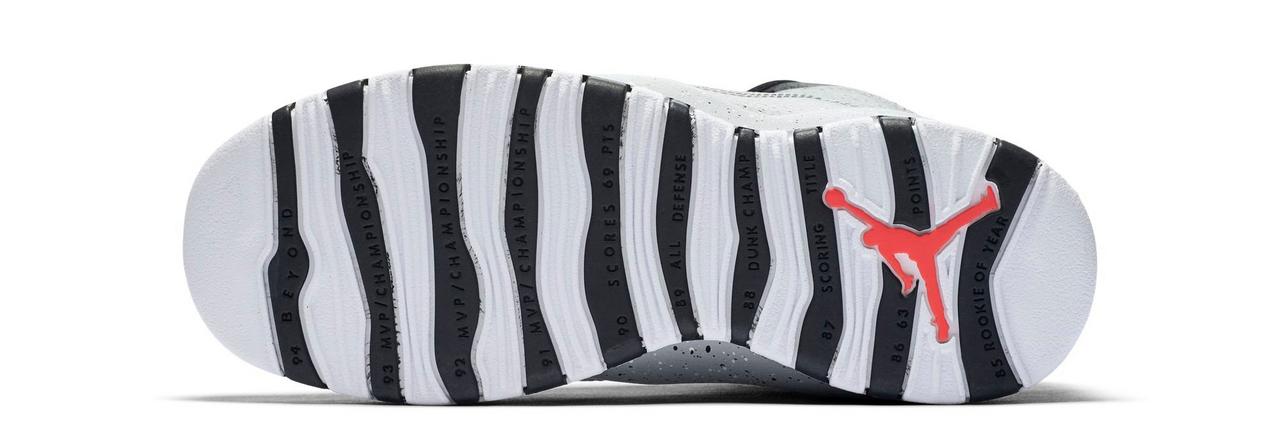 Jordan 10 cement on on sale feet