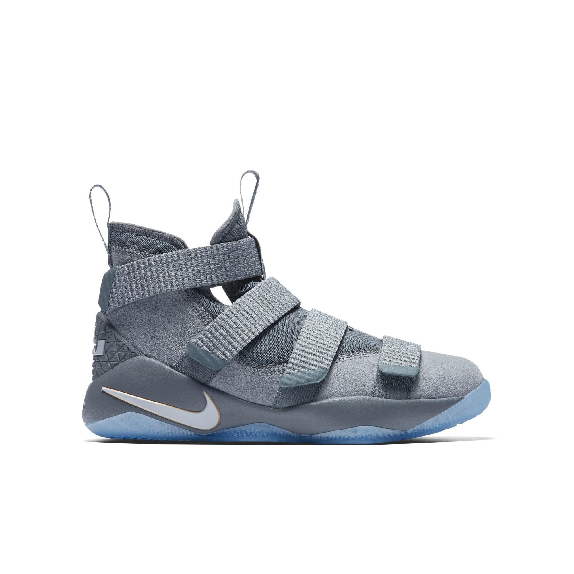 lebron soldier 11 flyease grade school