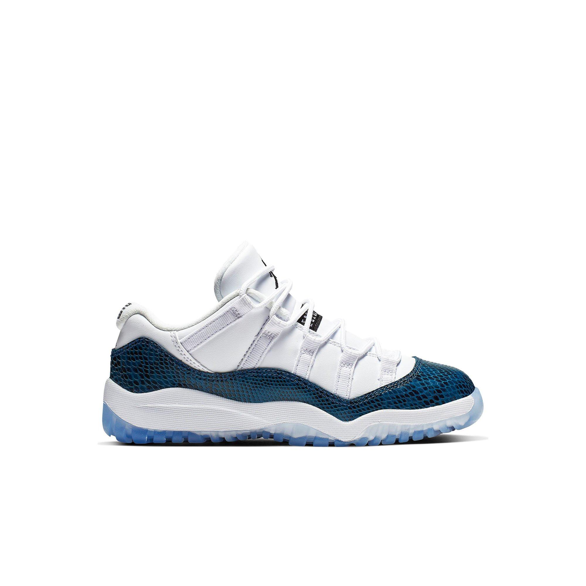 Jordan 11 Retro Low \