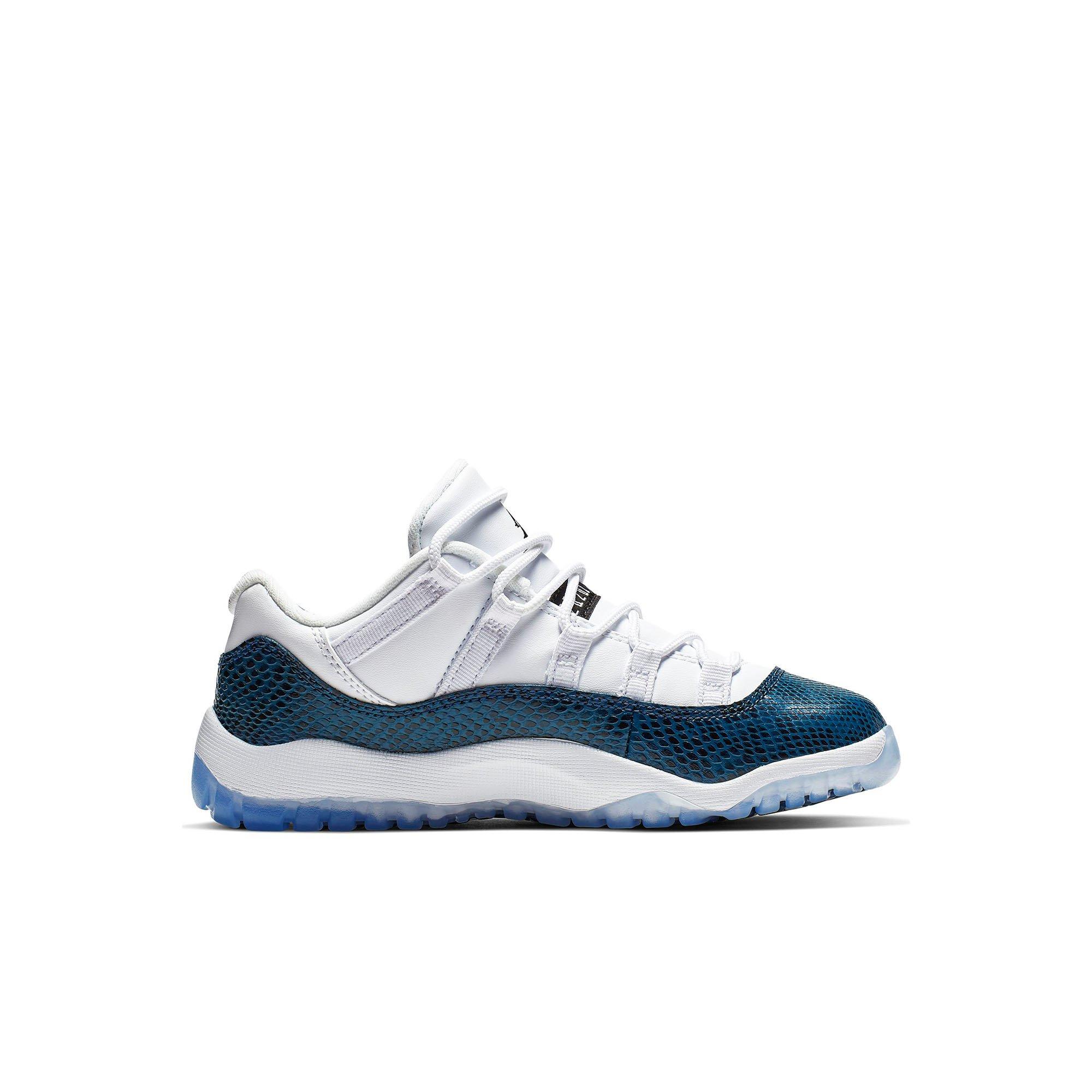 Jordan 11 Retro Low \