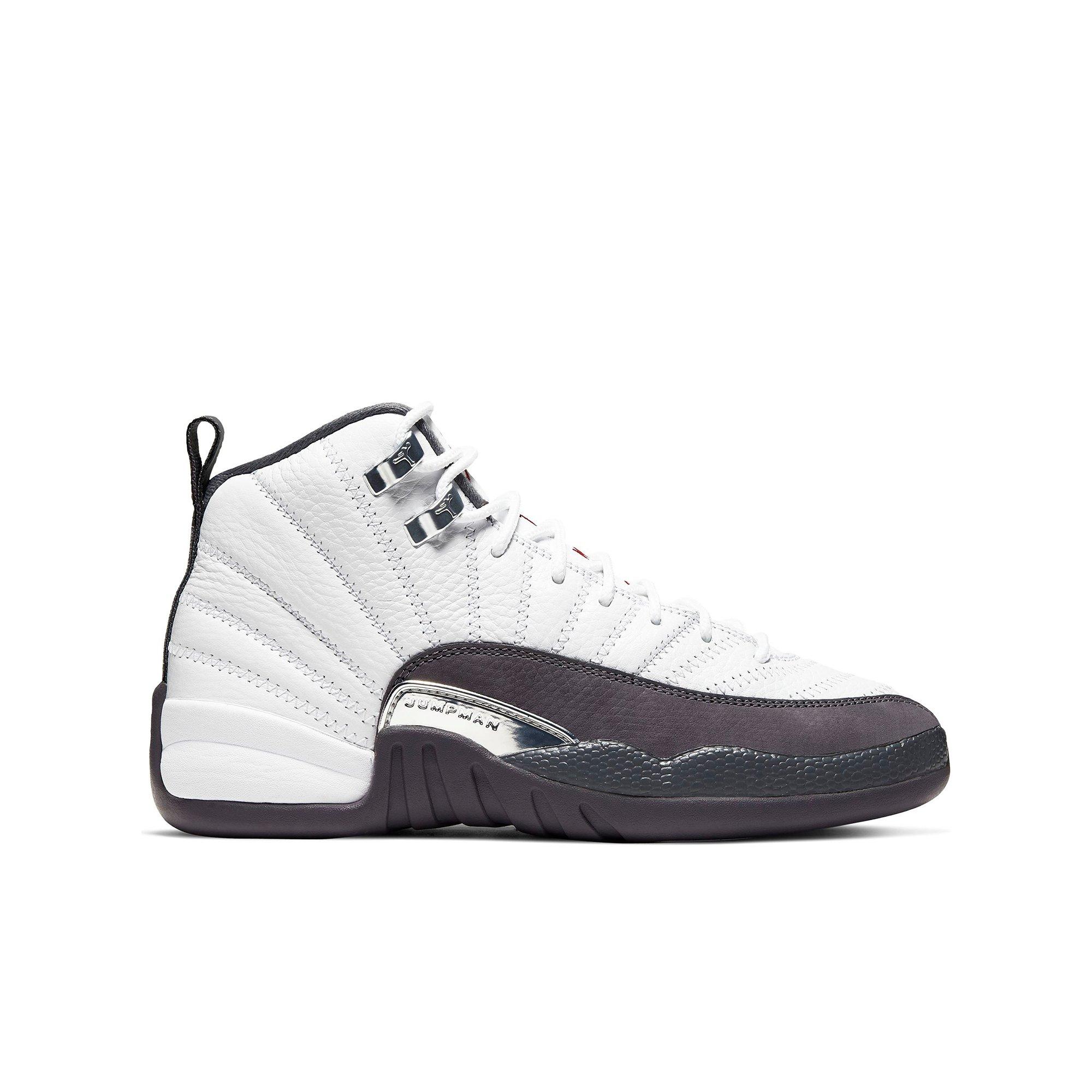 jordan 12 grade school size 7