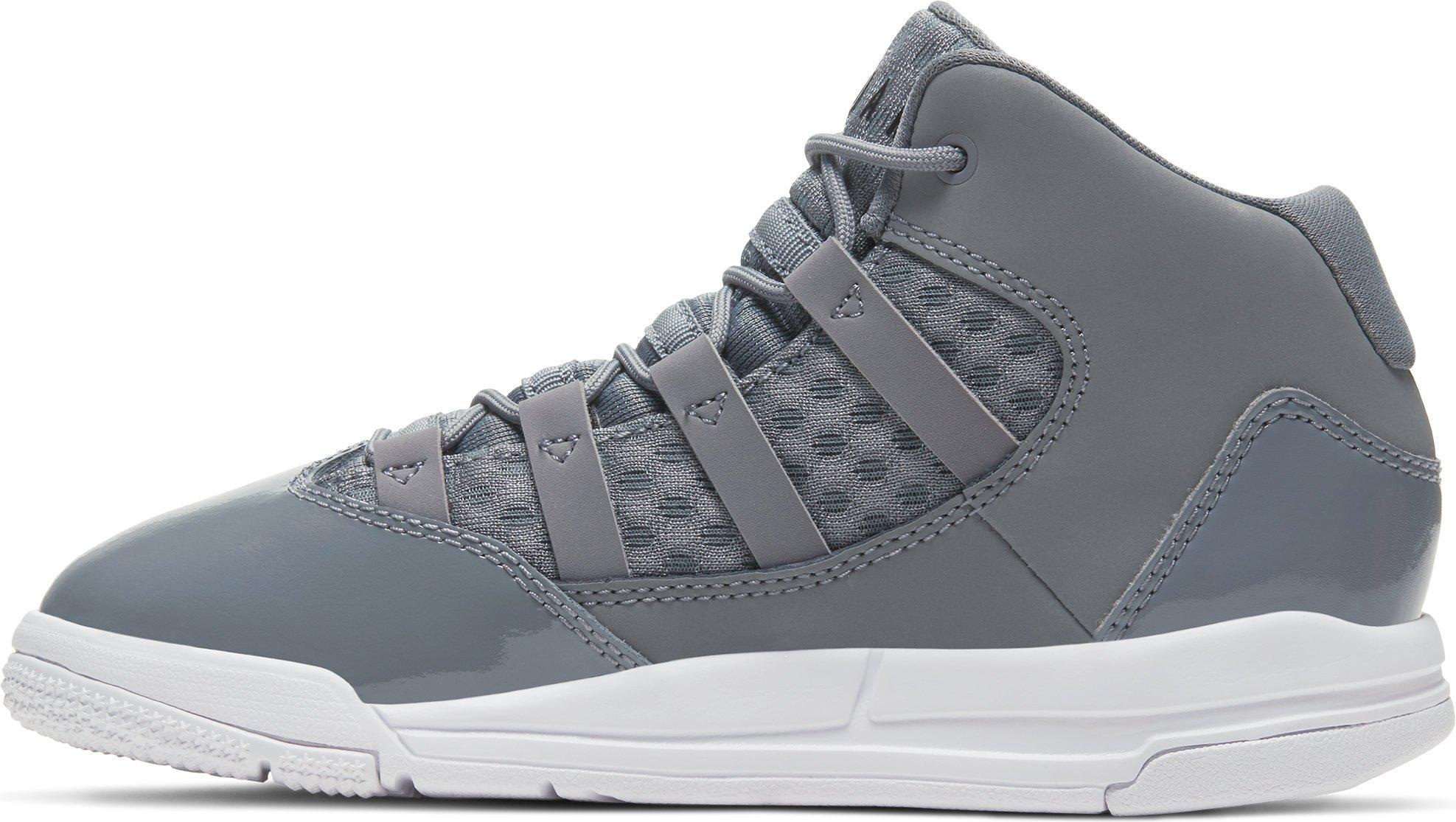 jordan aura max grey