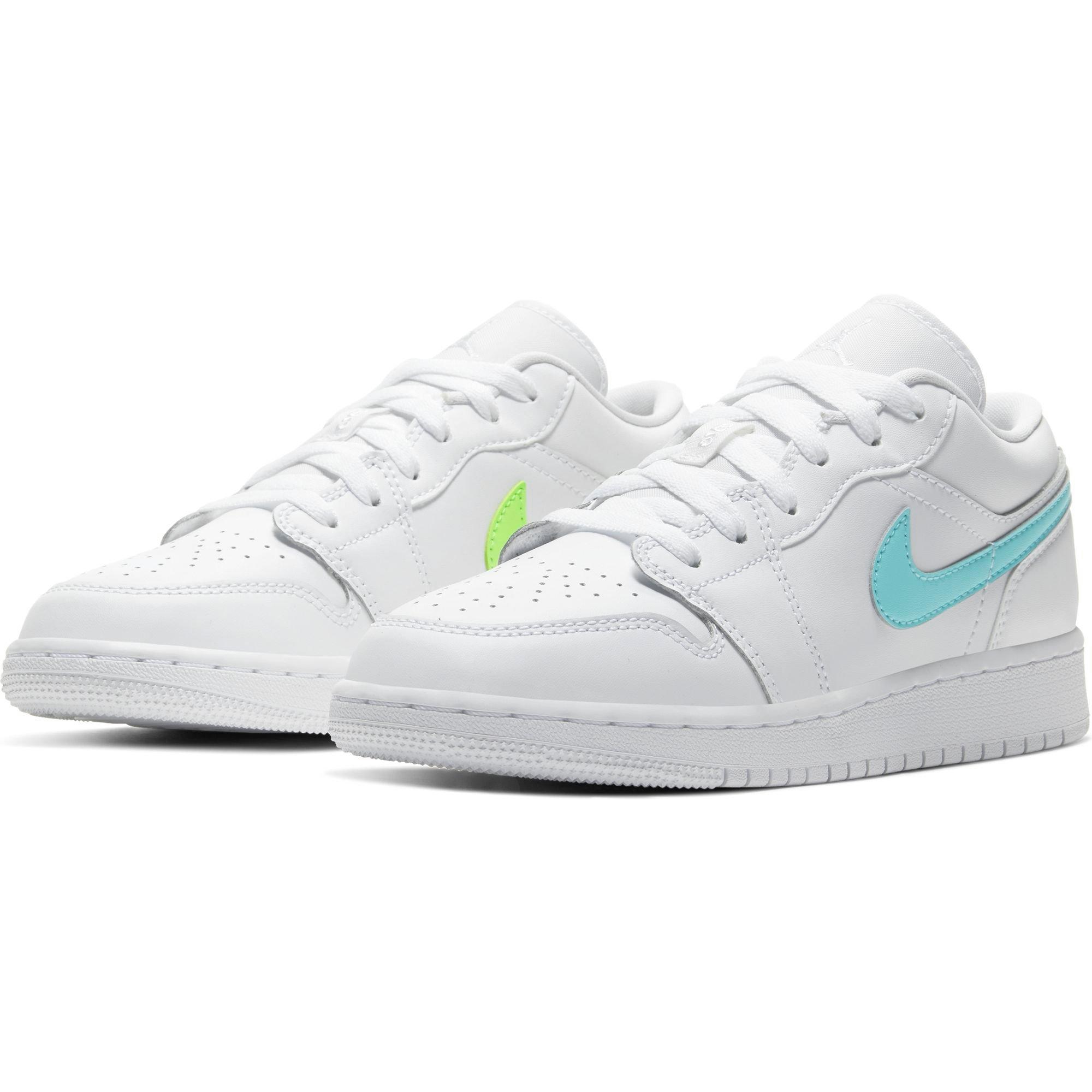 nike air jordan 1 low grade school