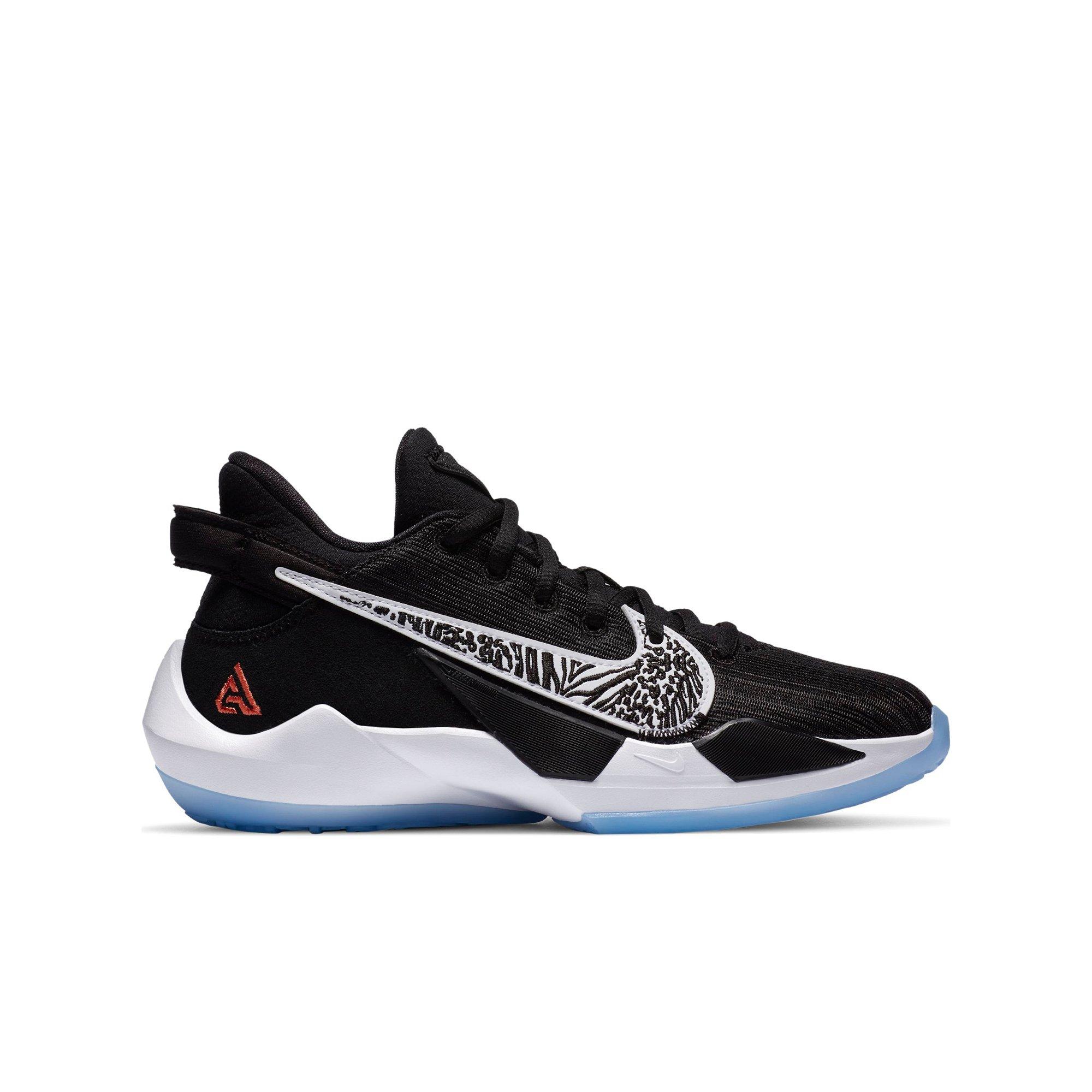 nike zoom low top basketball shoes