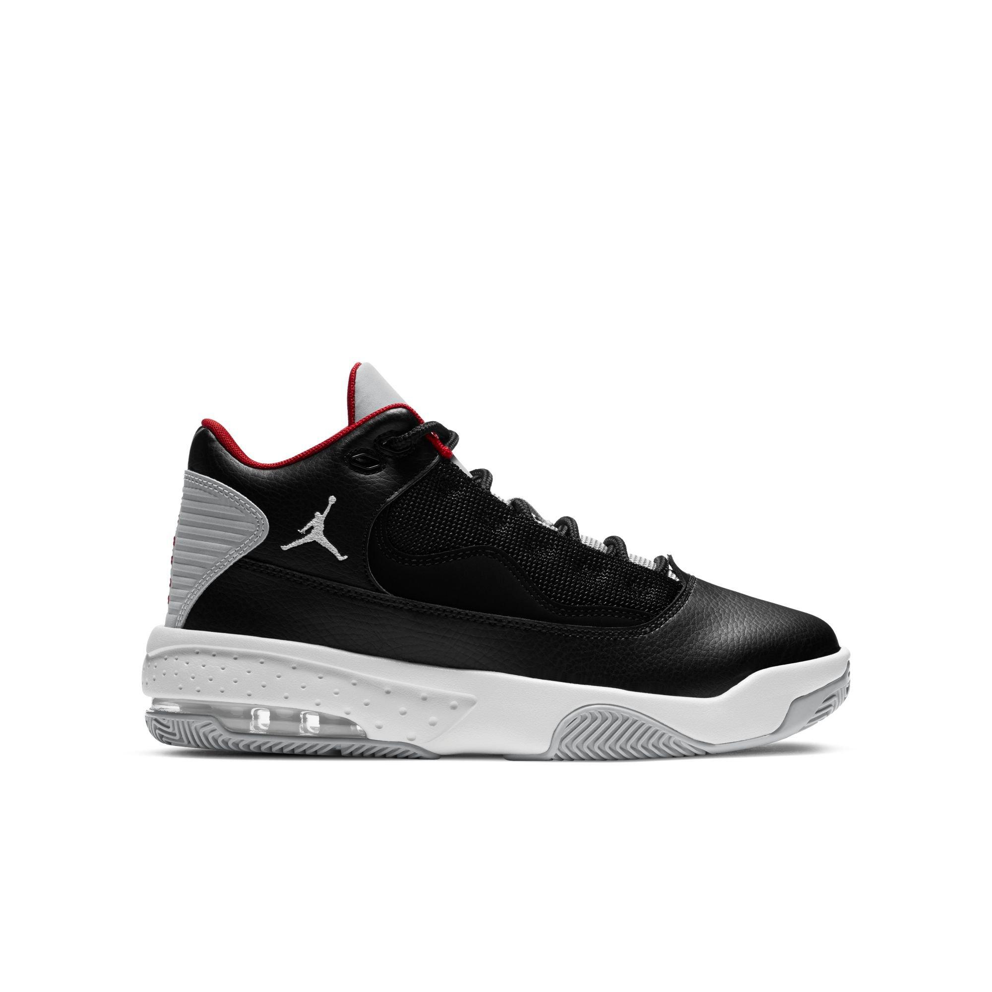 jordan max aura junior black and white