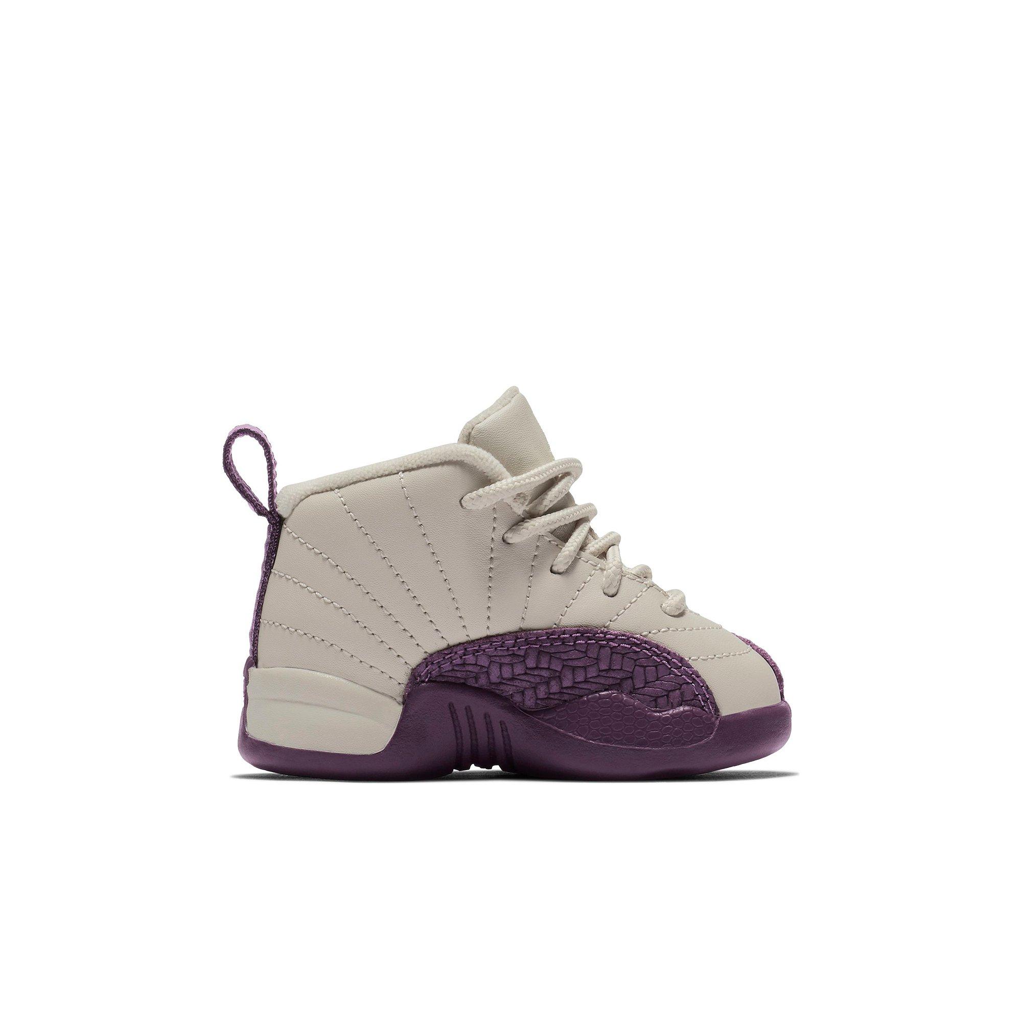 retro 12 girls