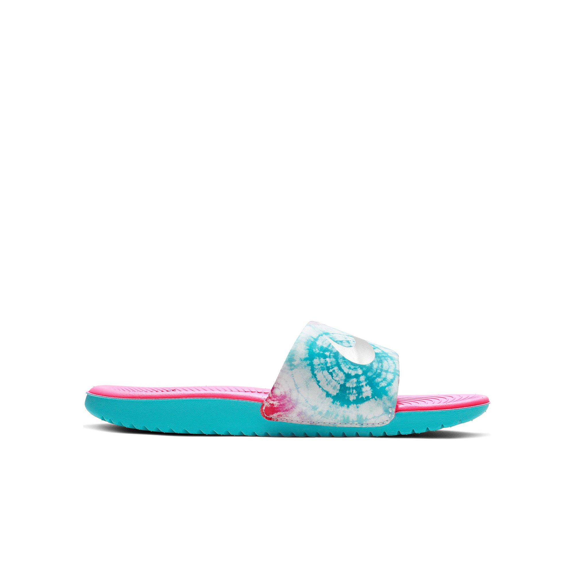 nike sandals grade school