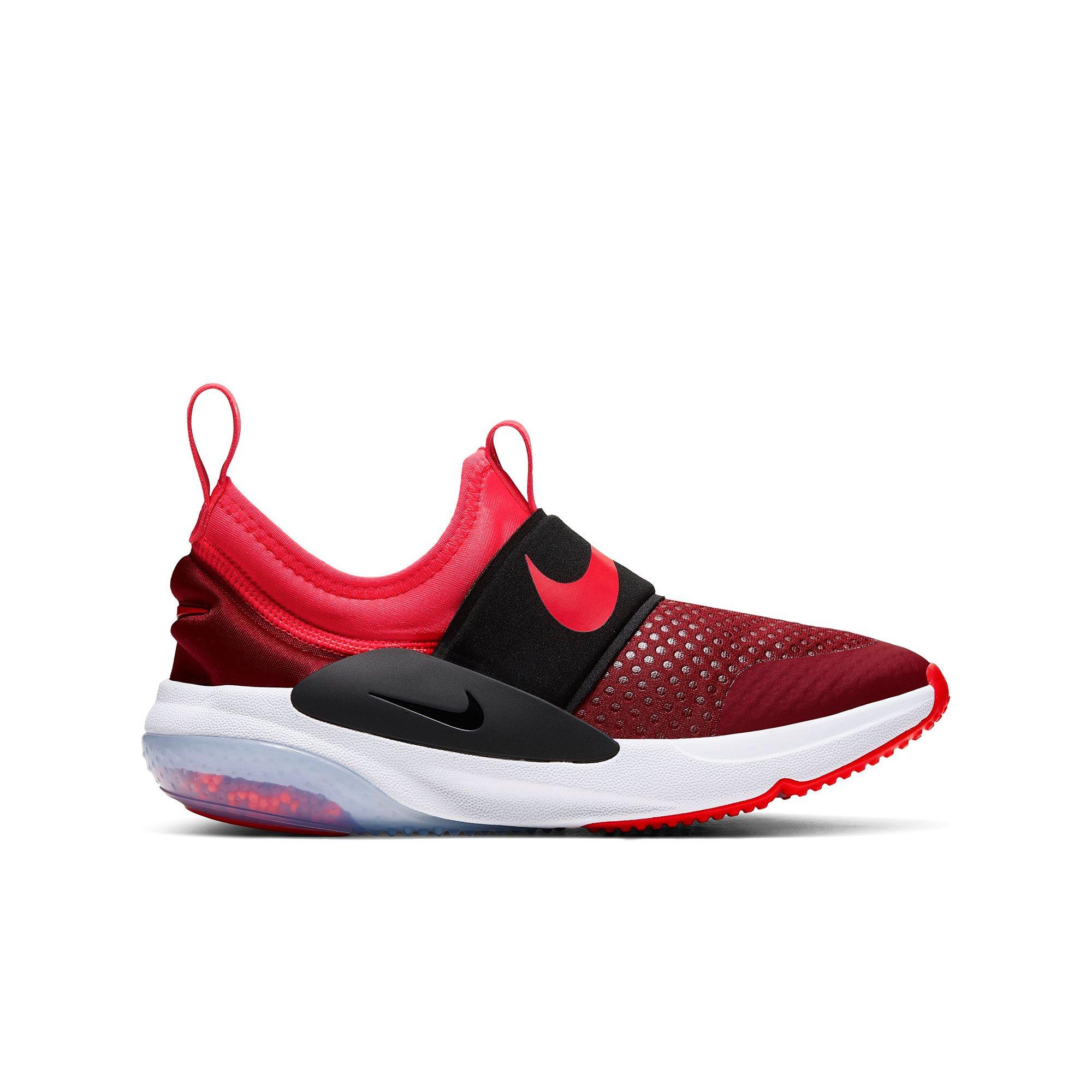 girls black nikes