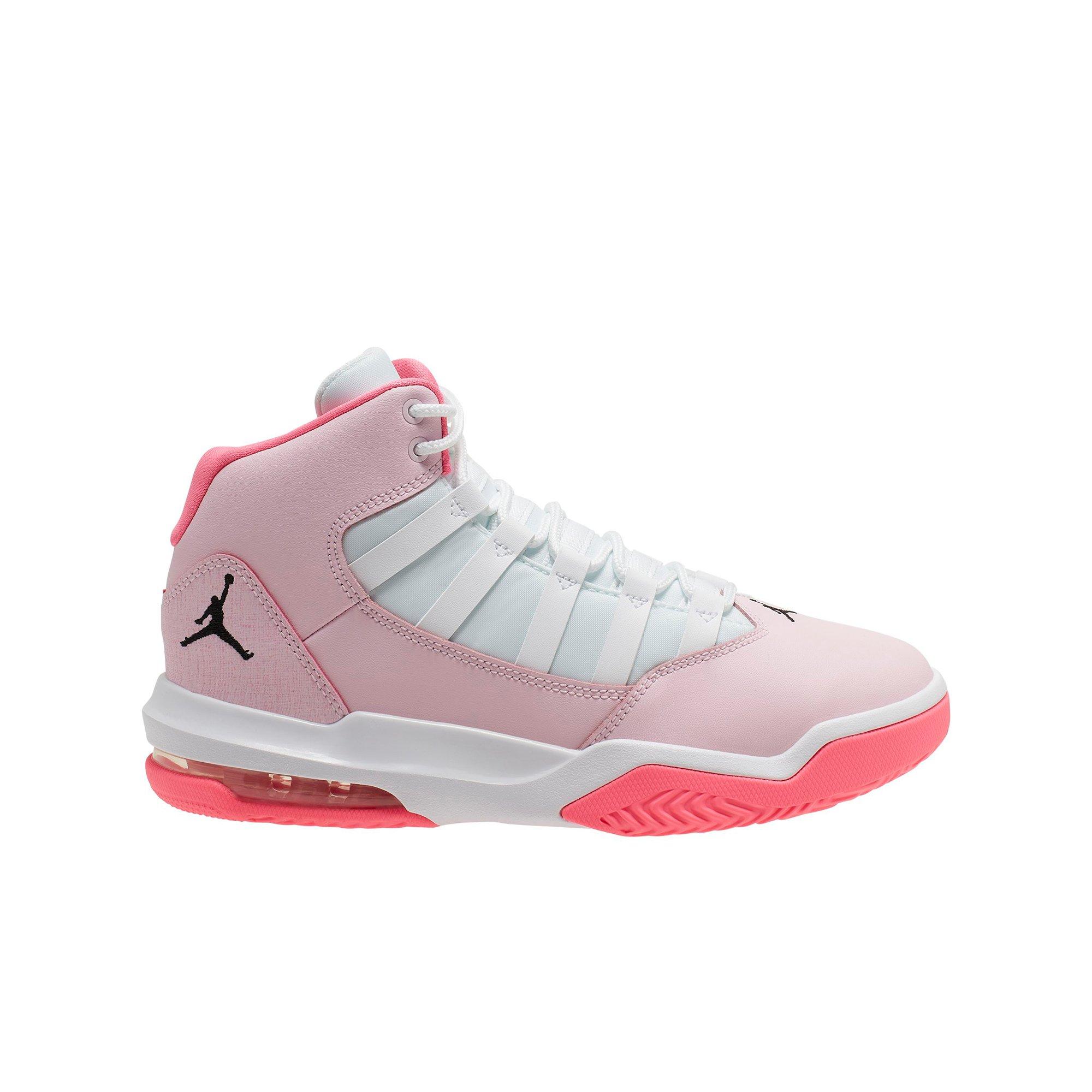 jordan max aura size 7