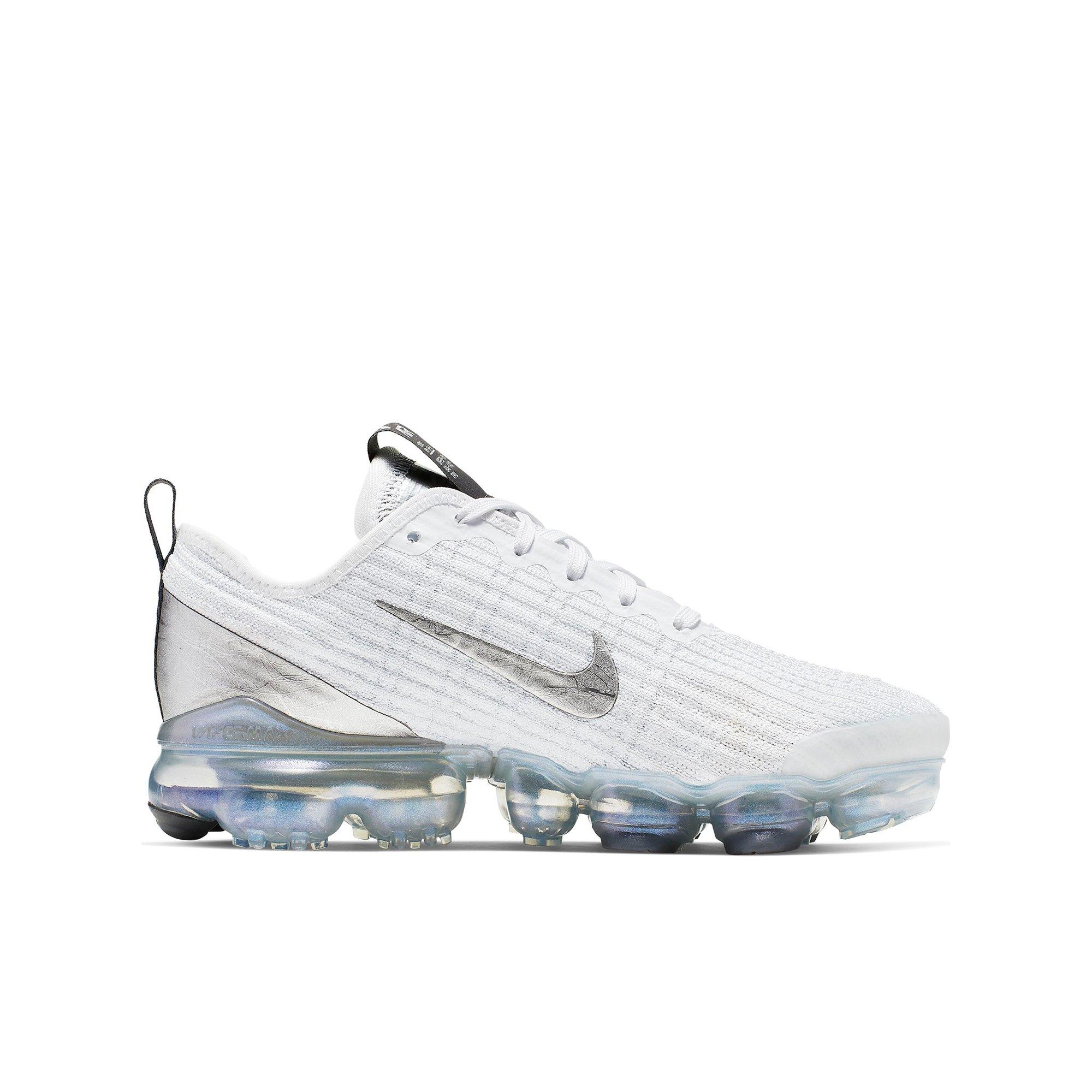 vapormax city gear