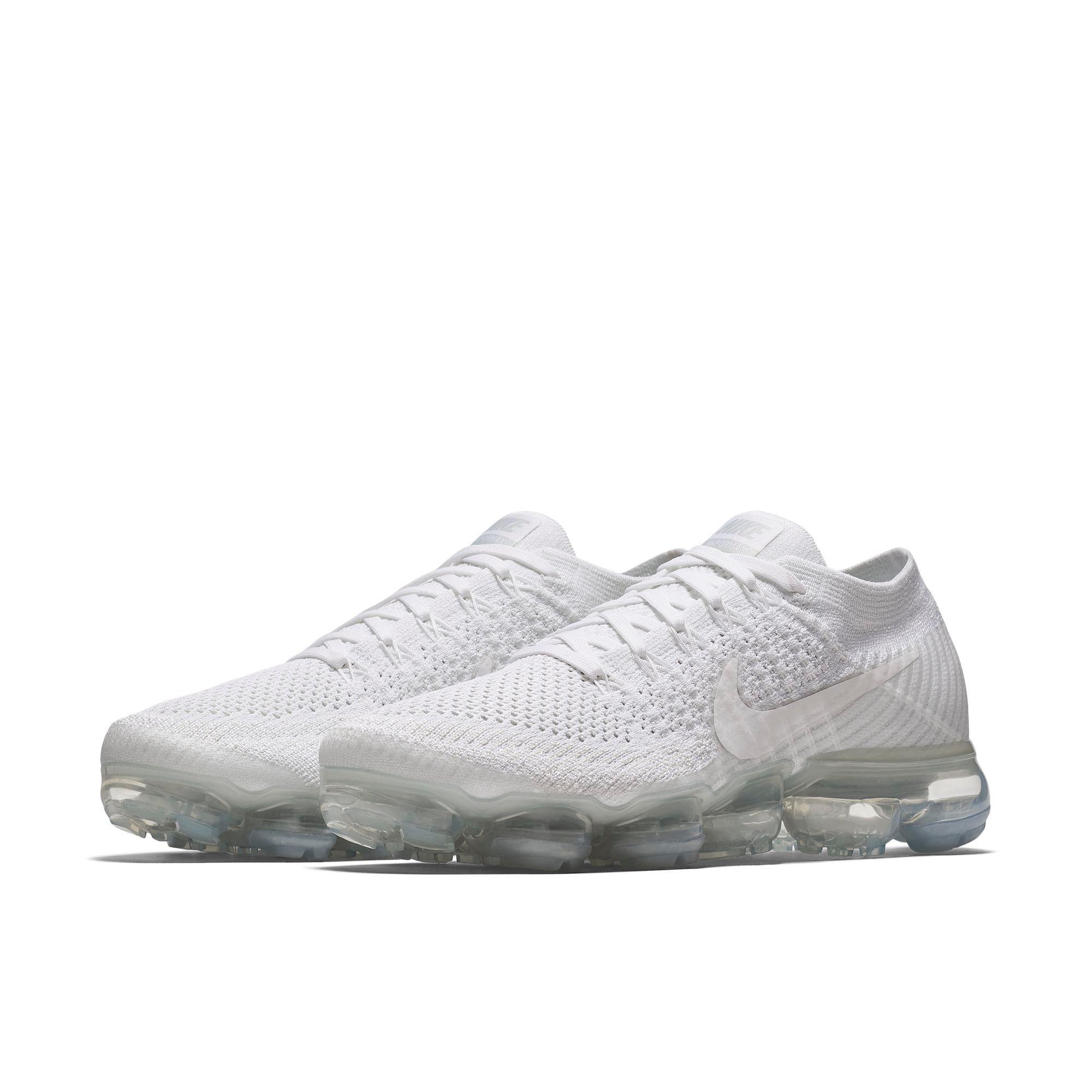 nike white vapormax womens