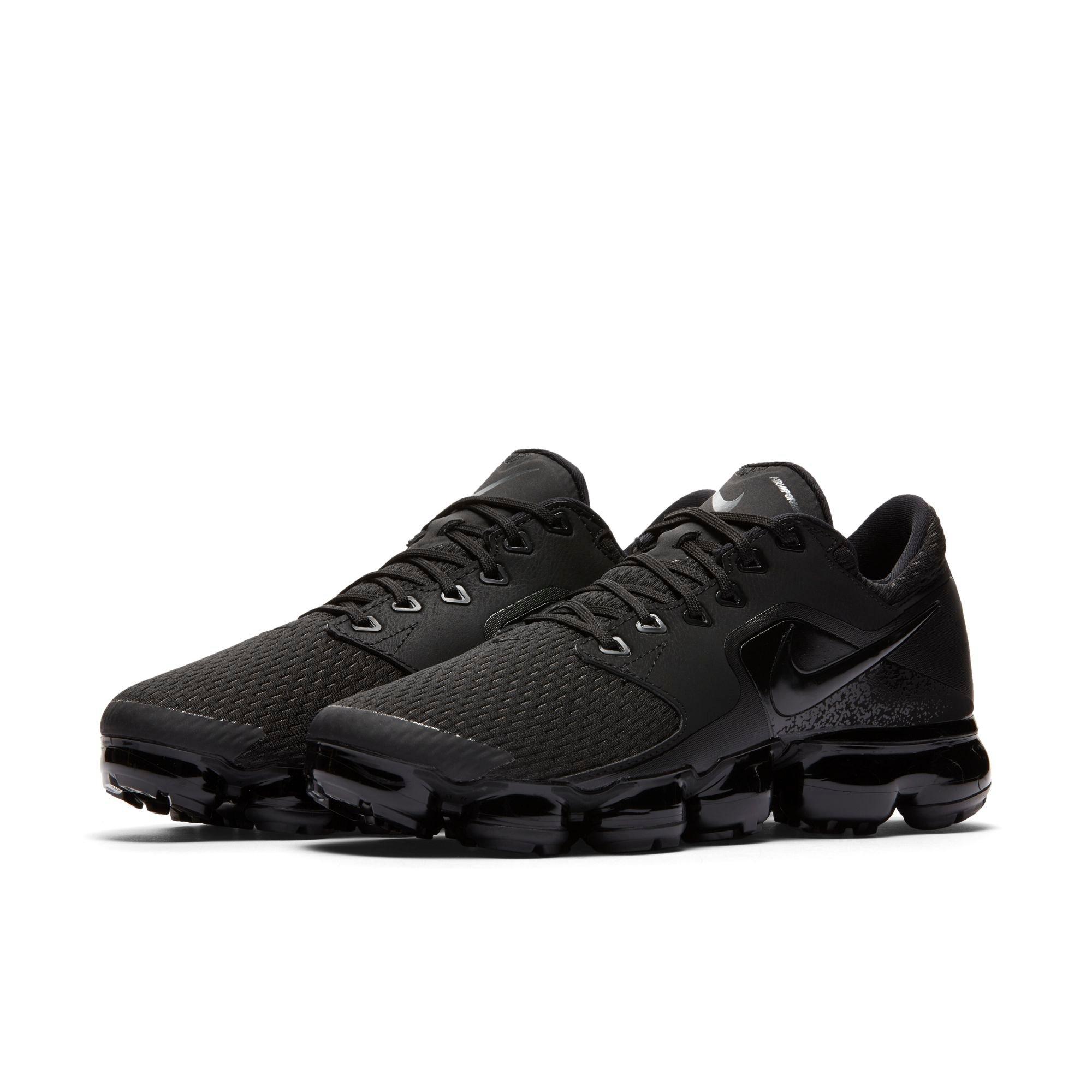 black vapormax for ladies