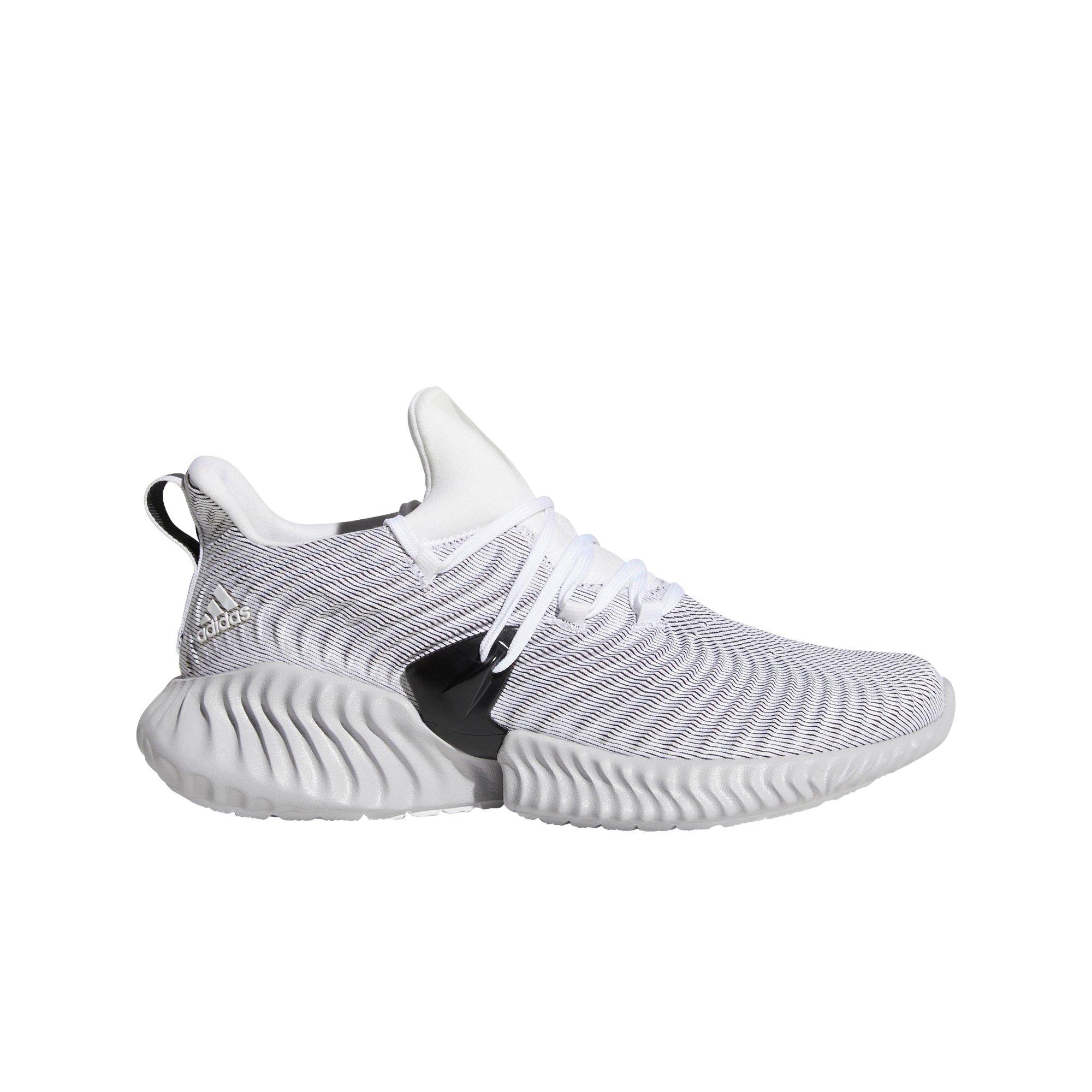 adidas women's alphabounce instinct