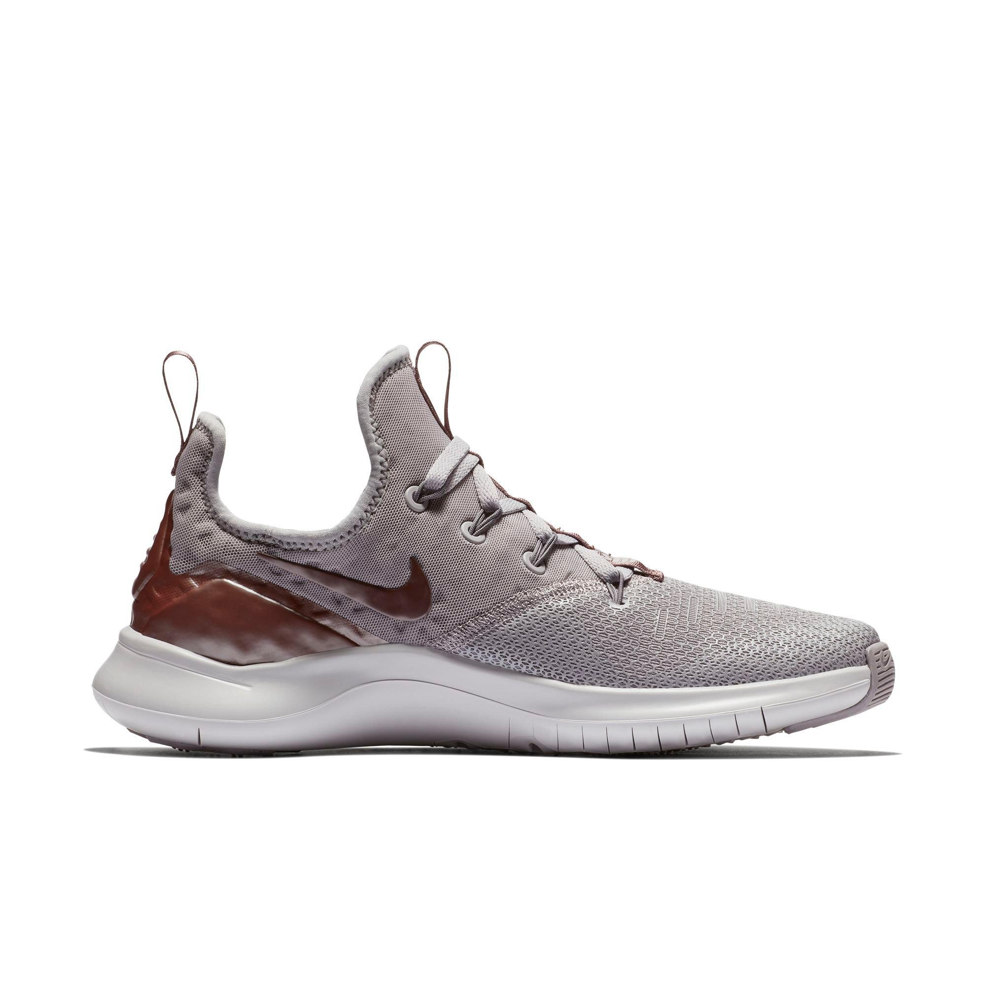 nike performance free tr 8