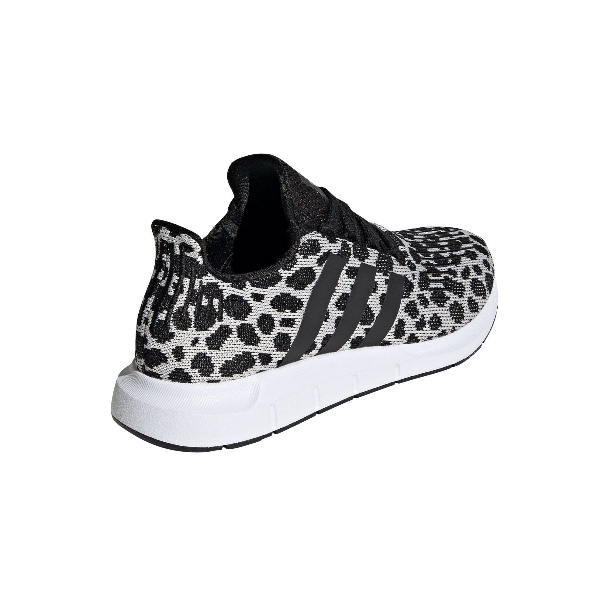 Adidas swift run raw white/black women's shoes discount black/white