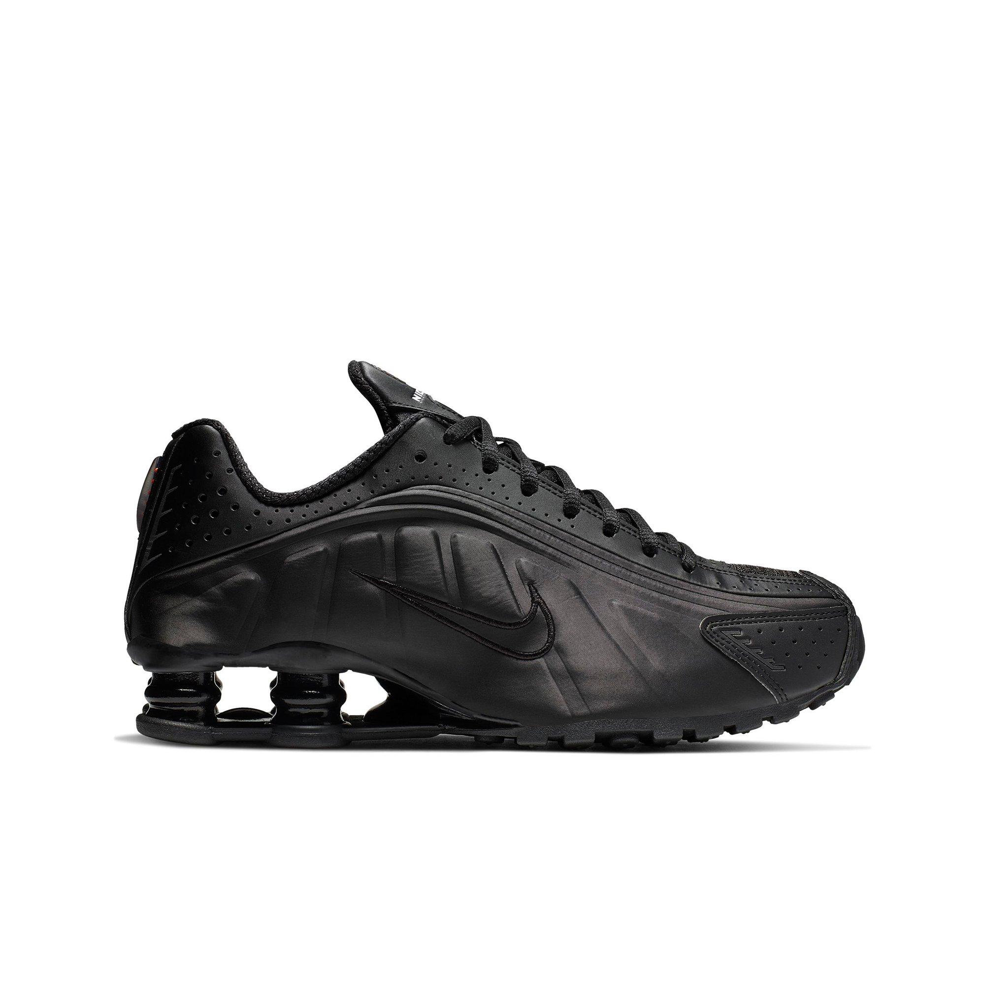 nike shox r4 all black