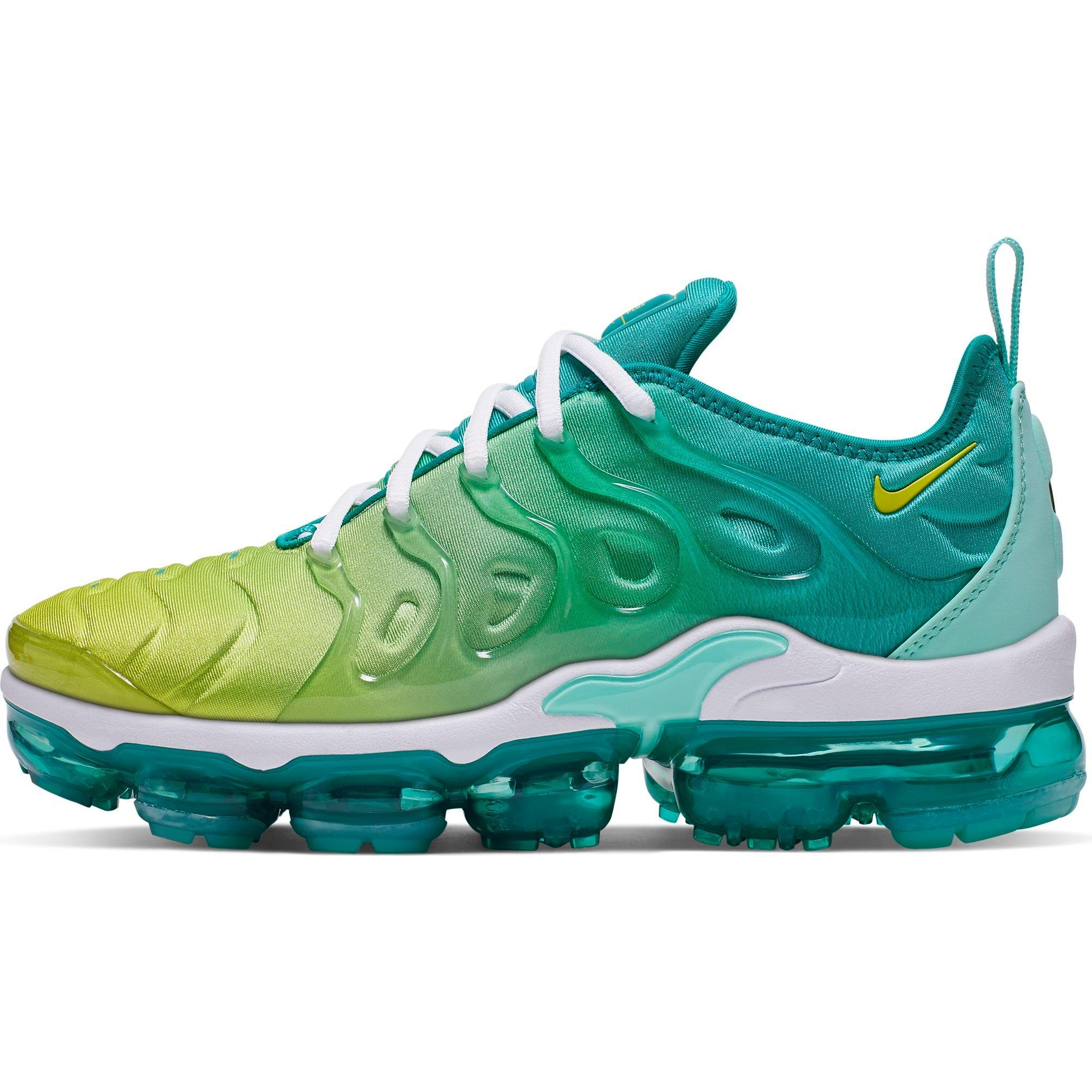 nike vapormax plus teal