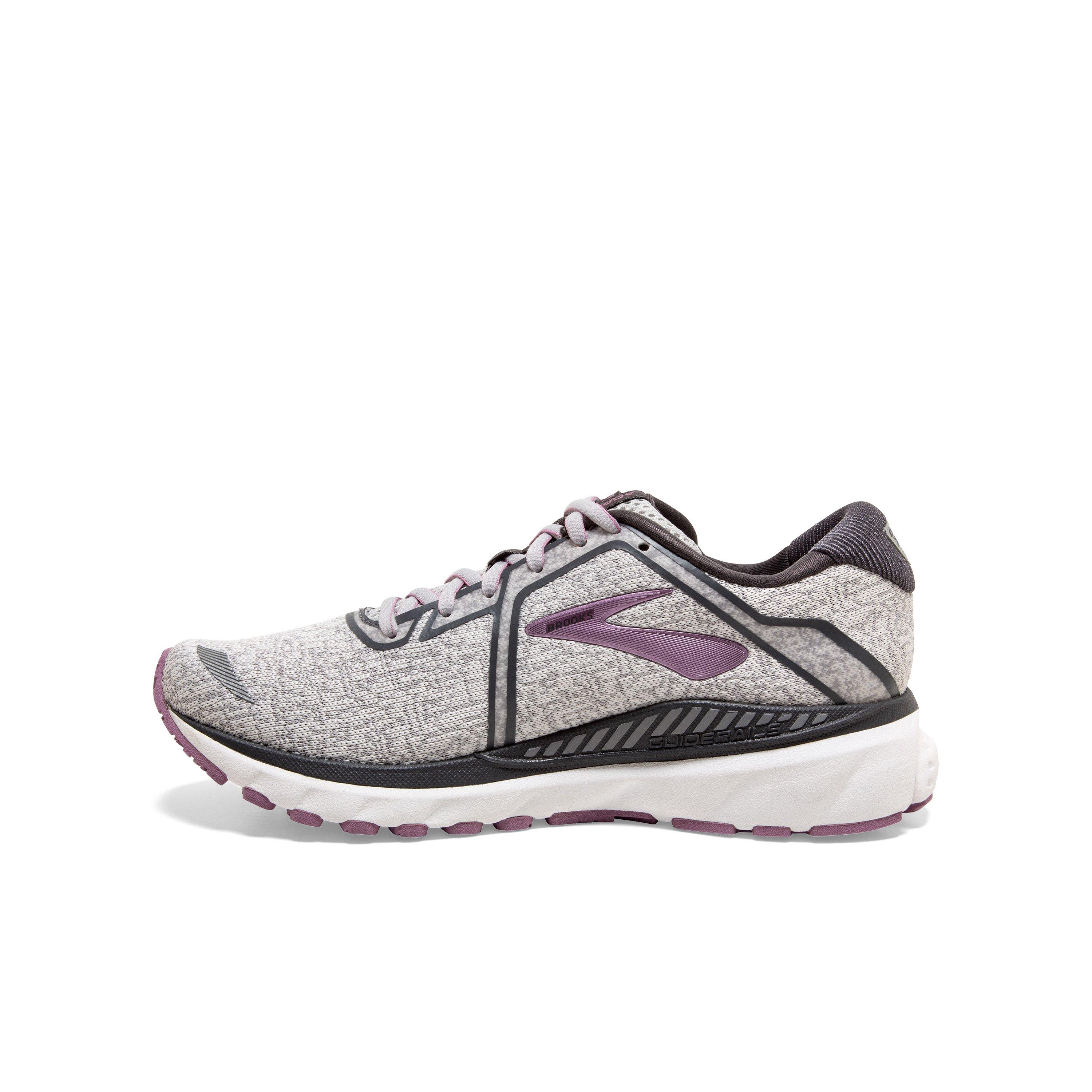 hibbetts brooks shoes