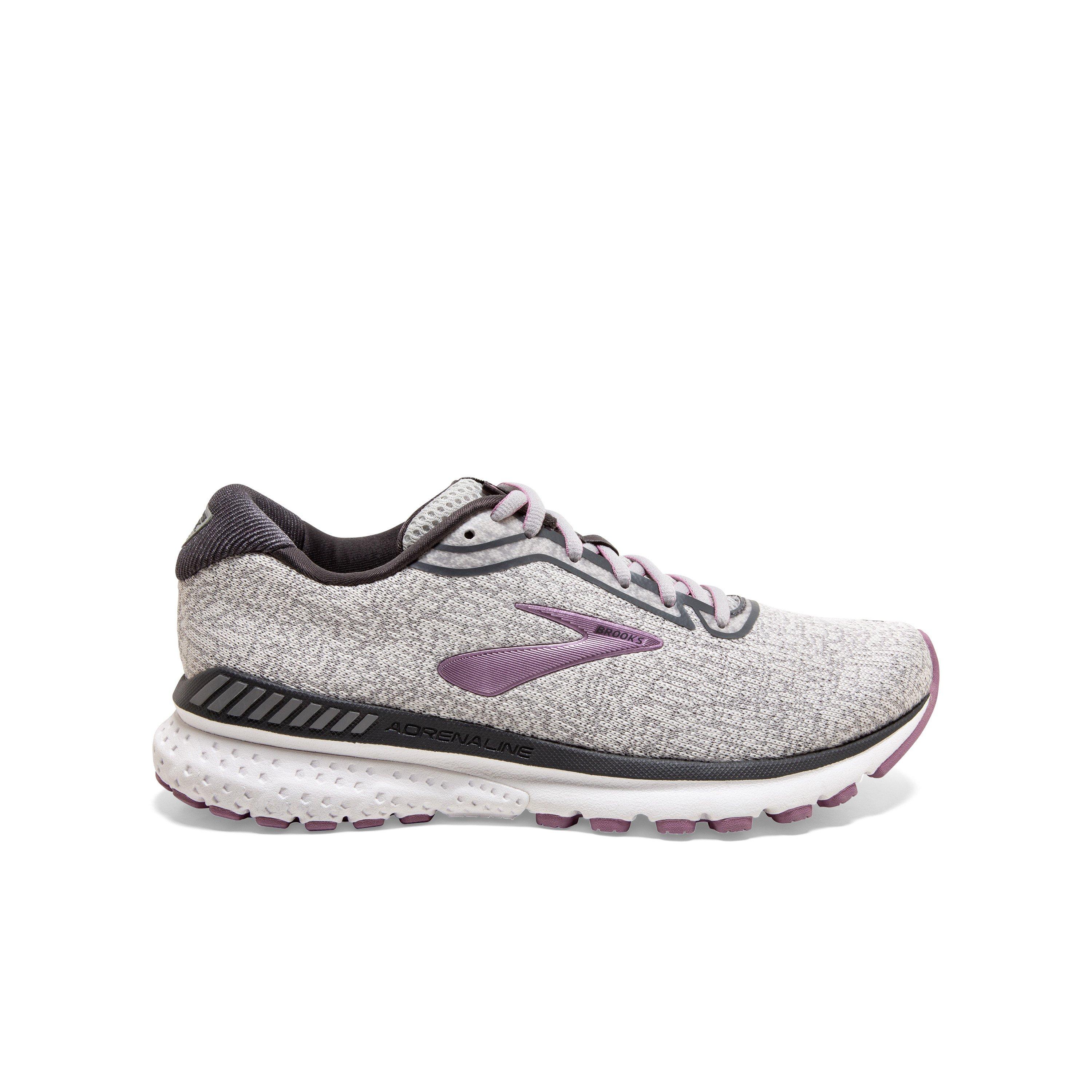 brooks womens running shoes clearance