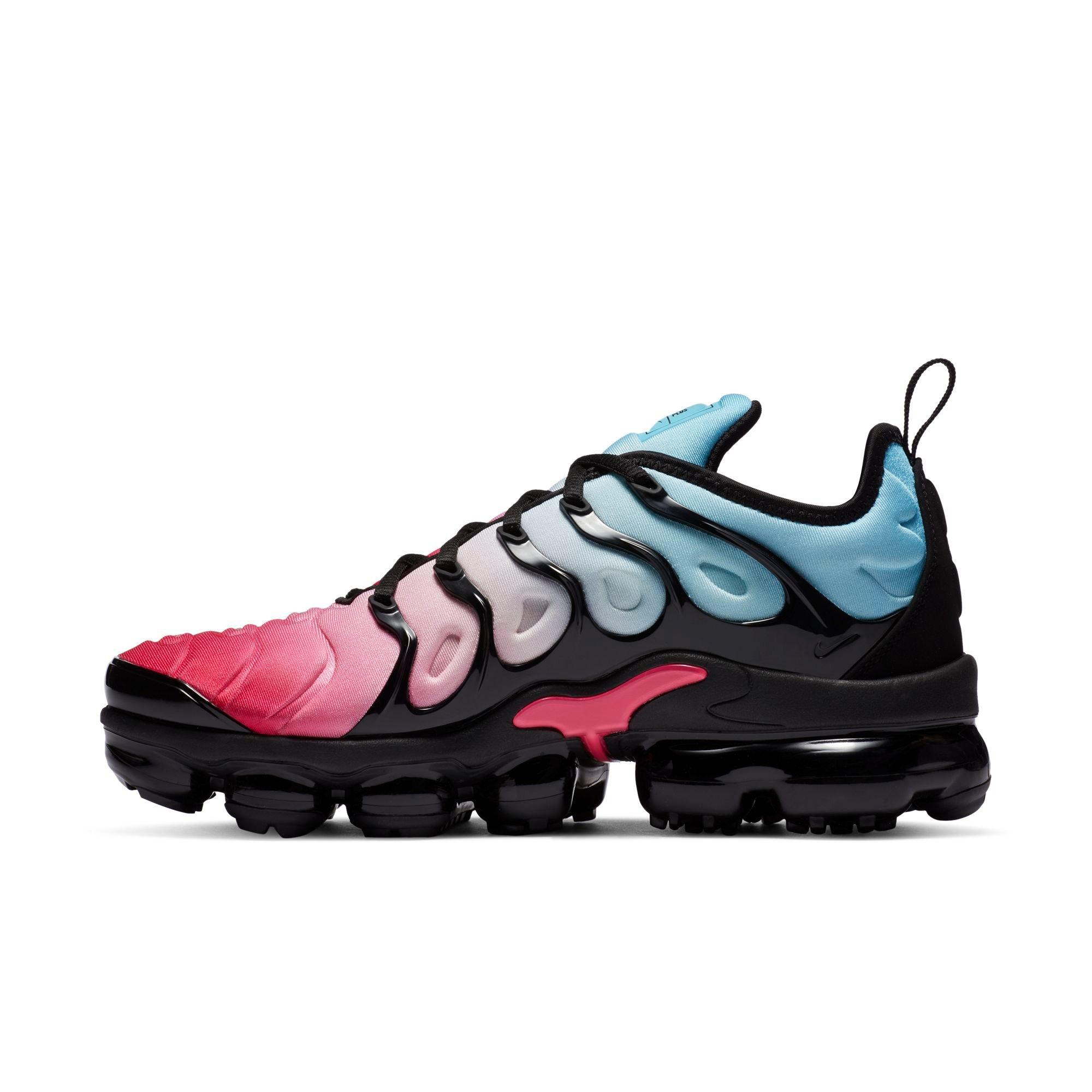 mens pink vapormax plus