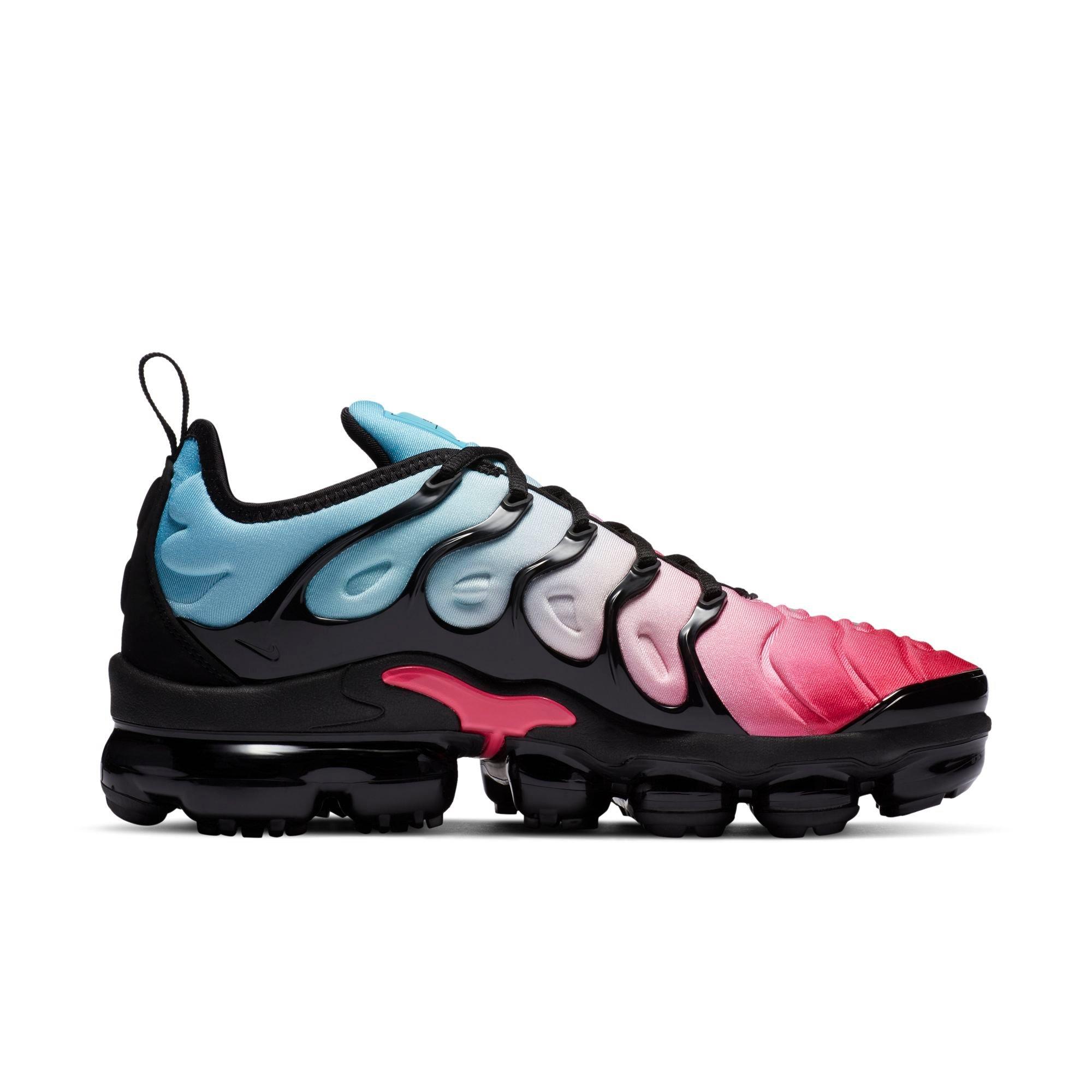 vapormax black pink blue