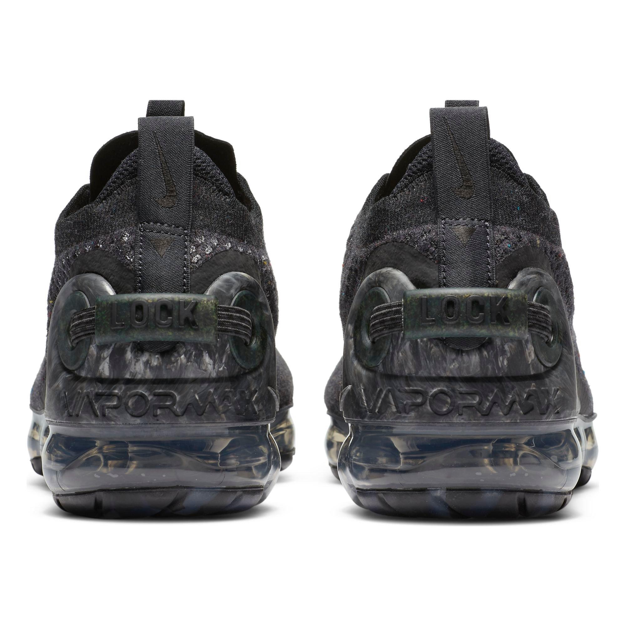 grey women vapormax