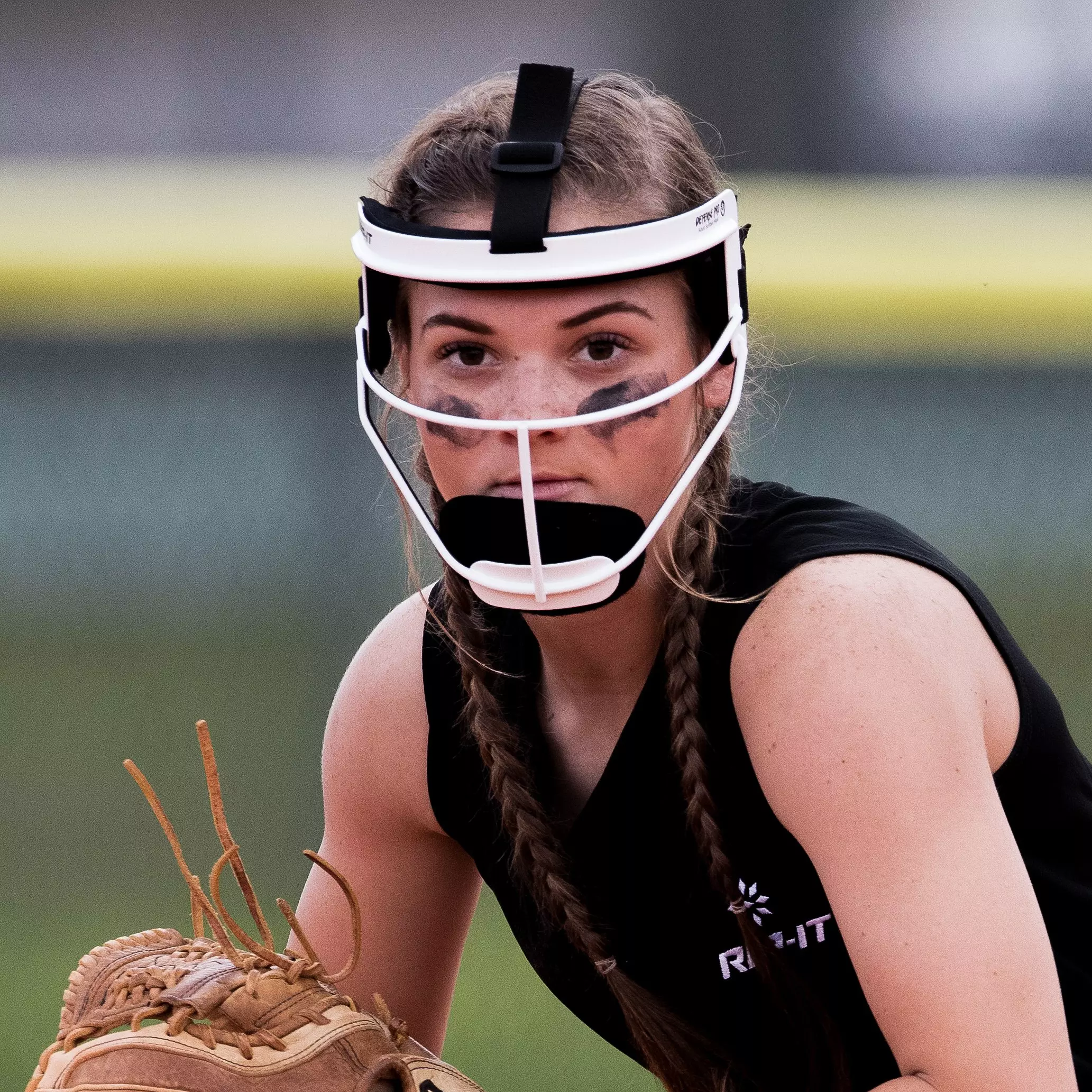 RIP-IT Defense Softball Pro Fielder's Mask - WHITE