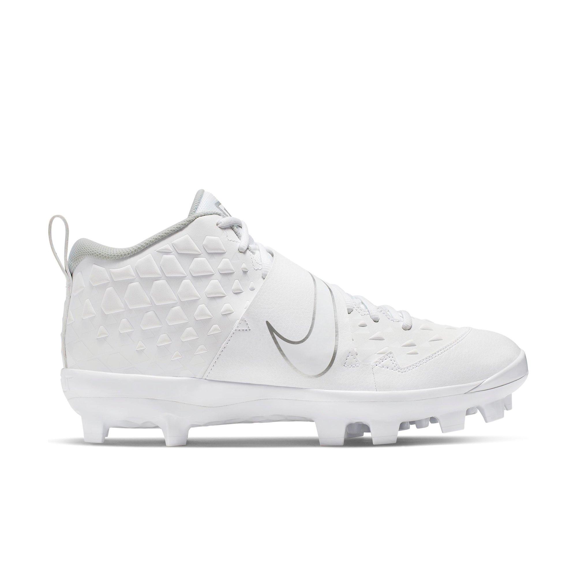 baseball cleats online