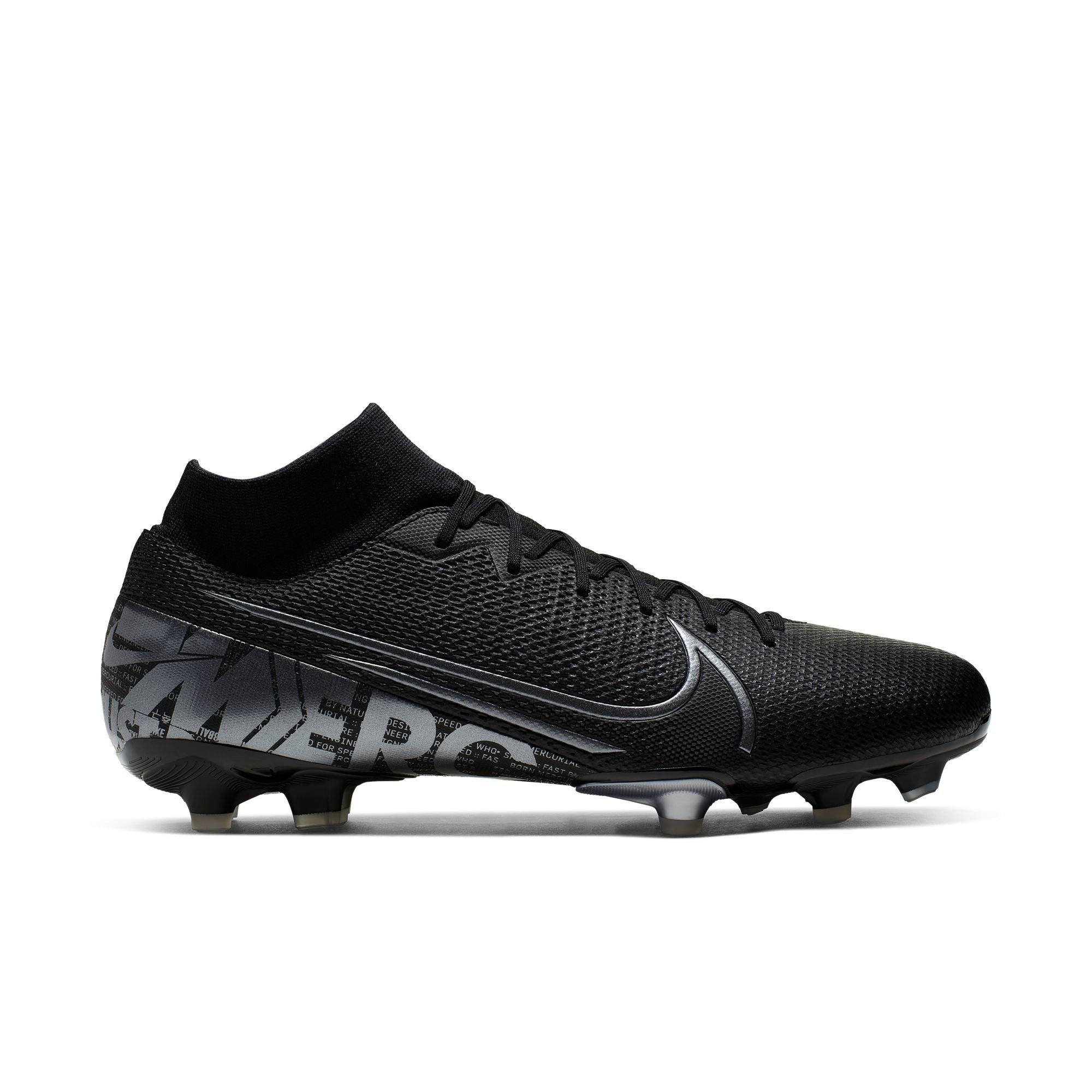 black nike soccer shoes