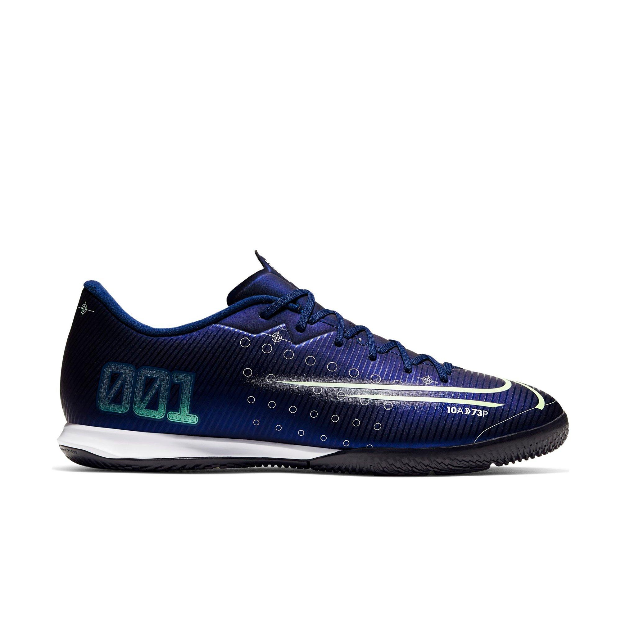 target women's swim shoes