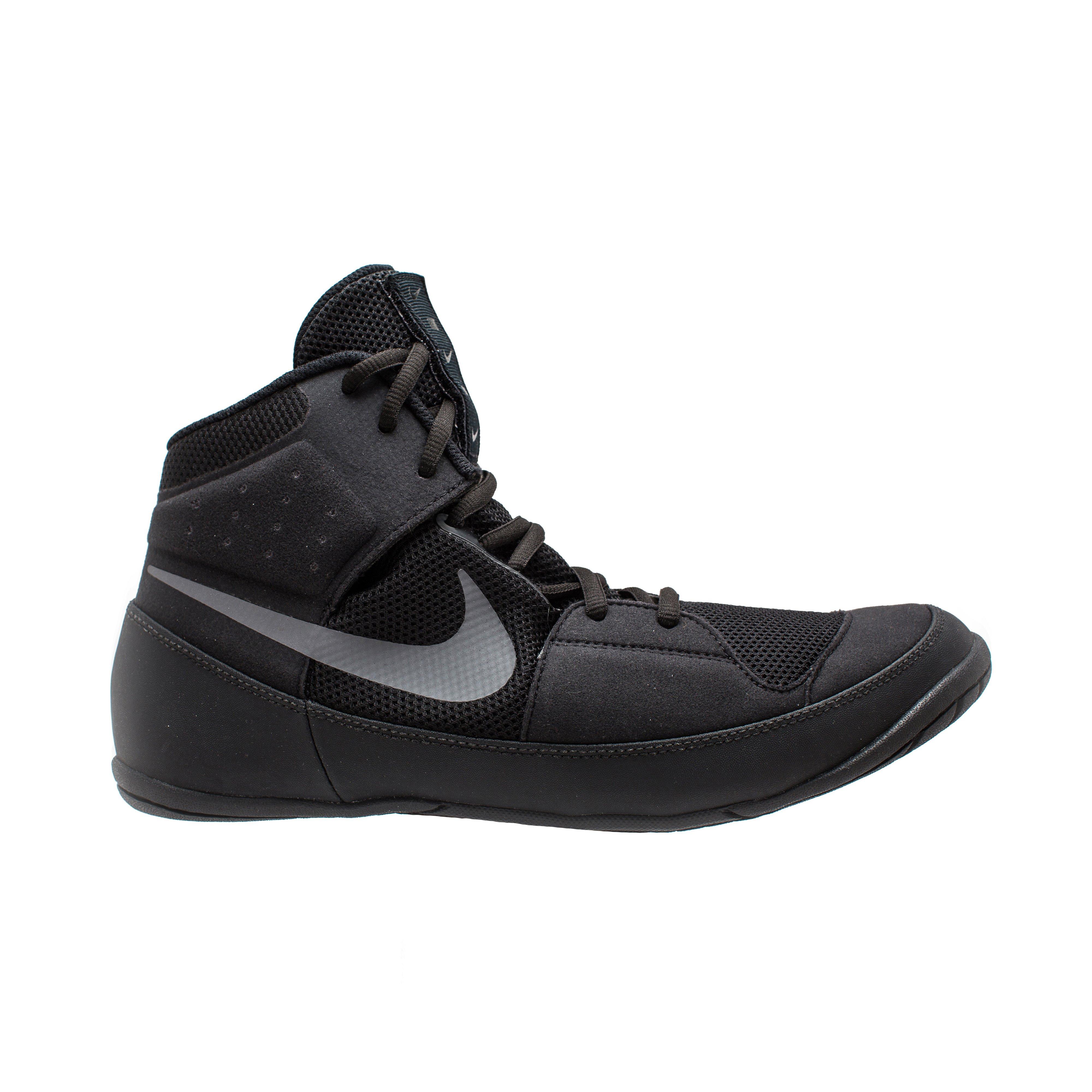 Black nike shop wrestling shoes