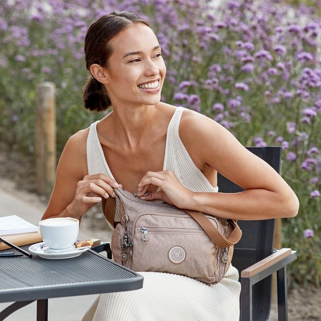 Women's Crossbody Bag Guide