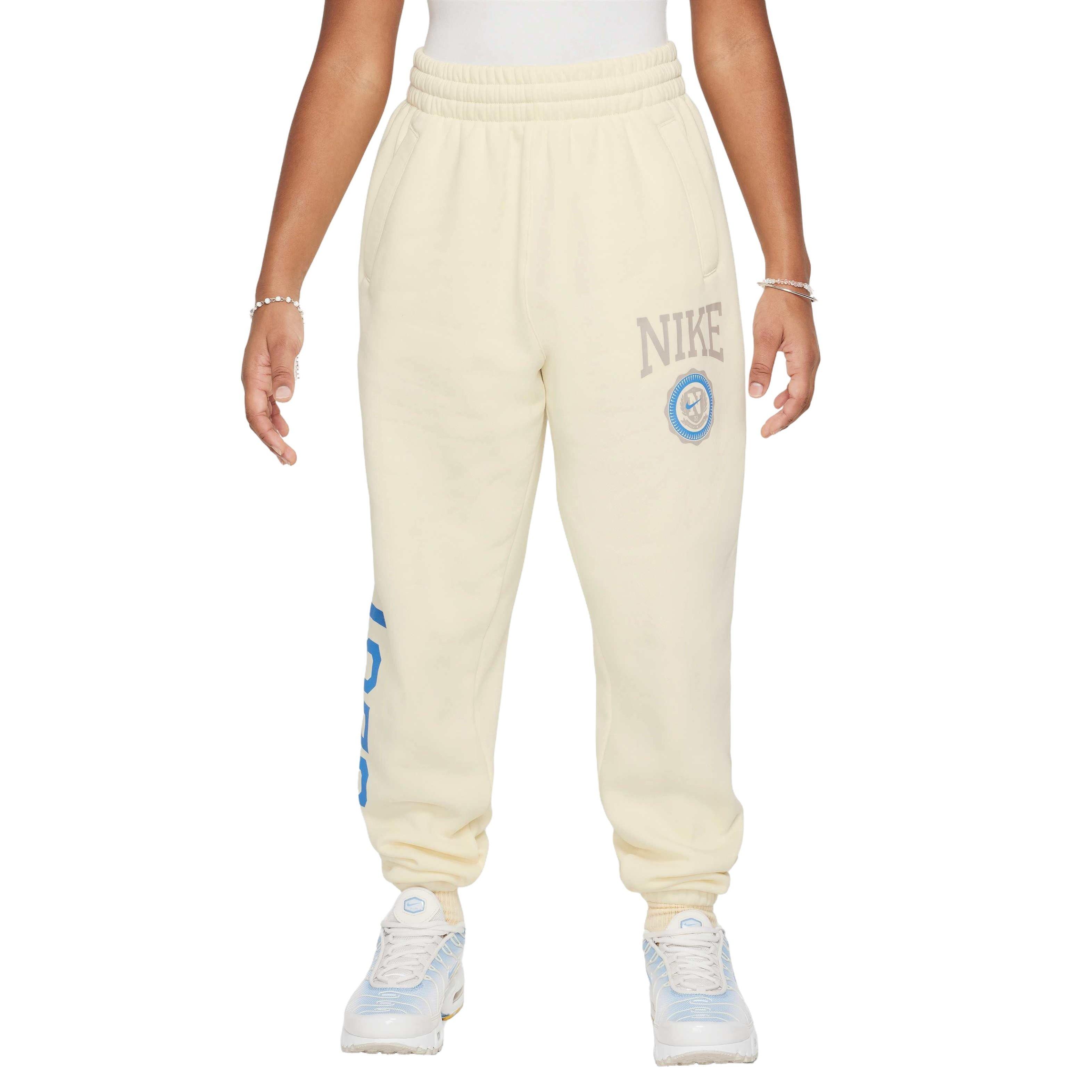 Color: WHITE