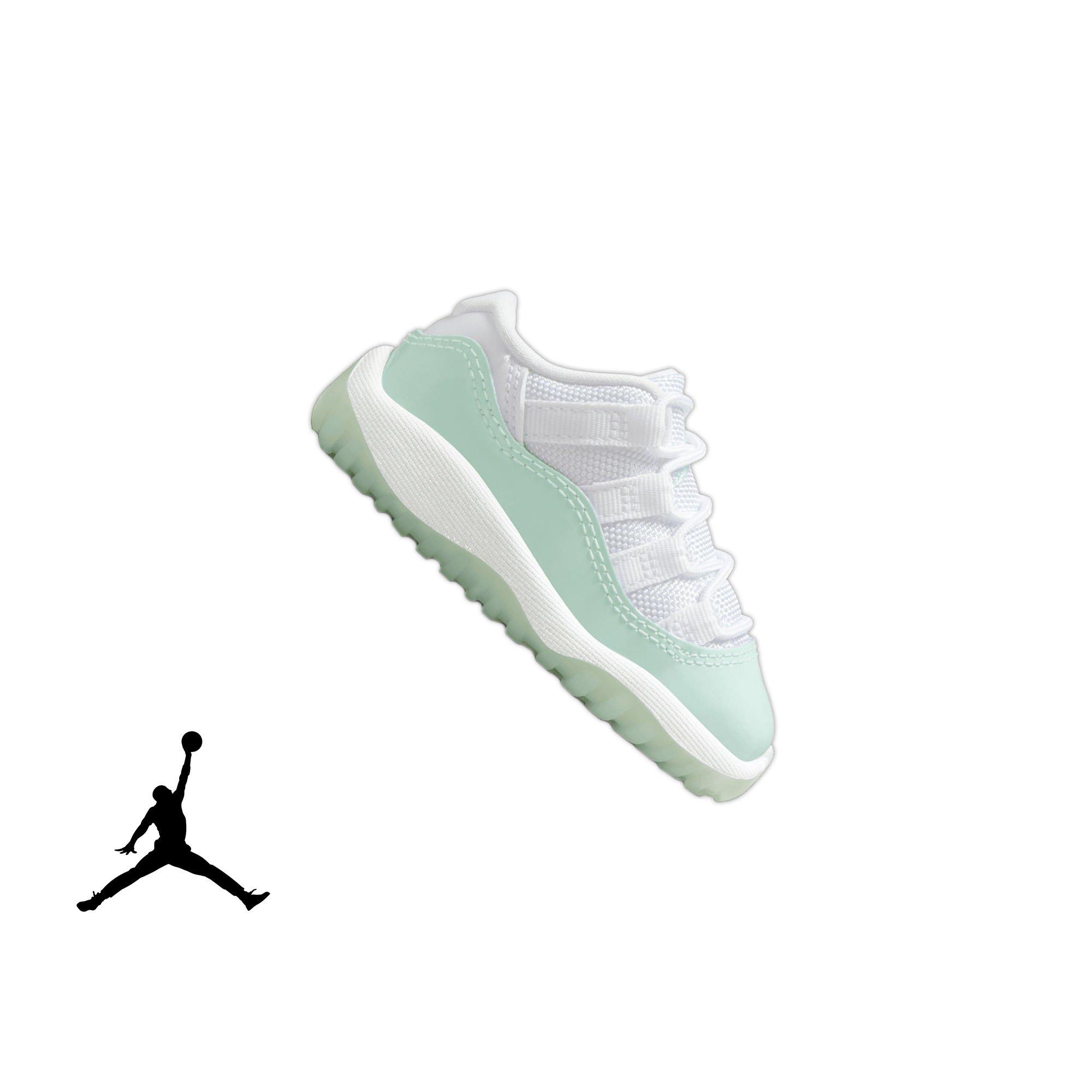 Color: WHITE/IGLOO