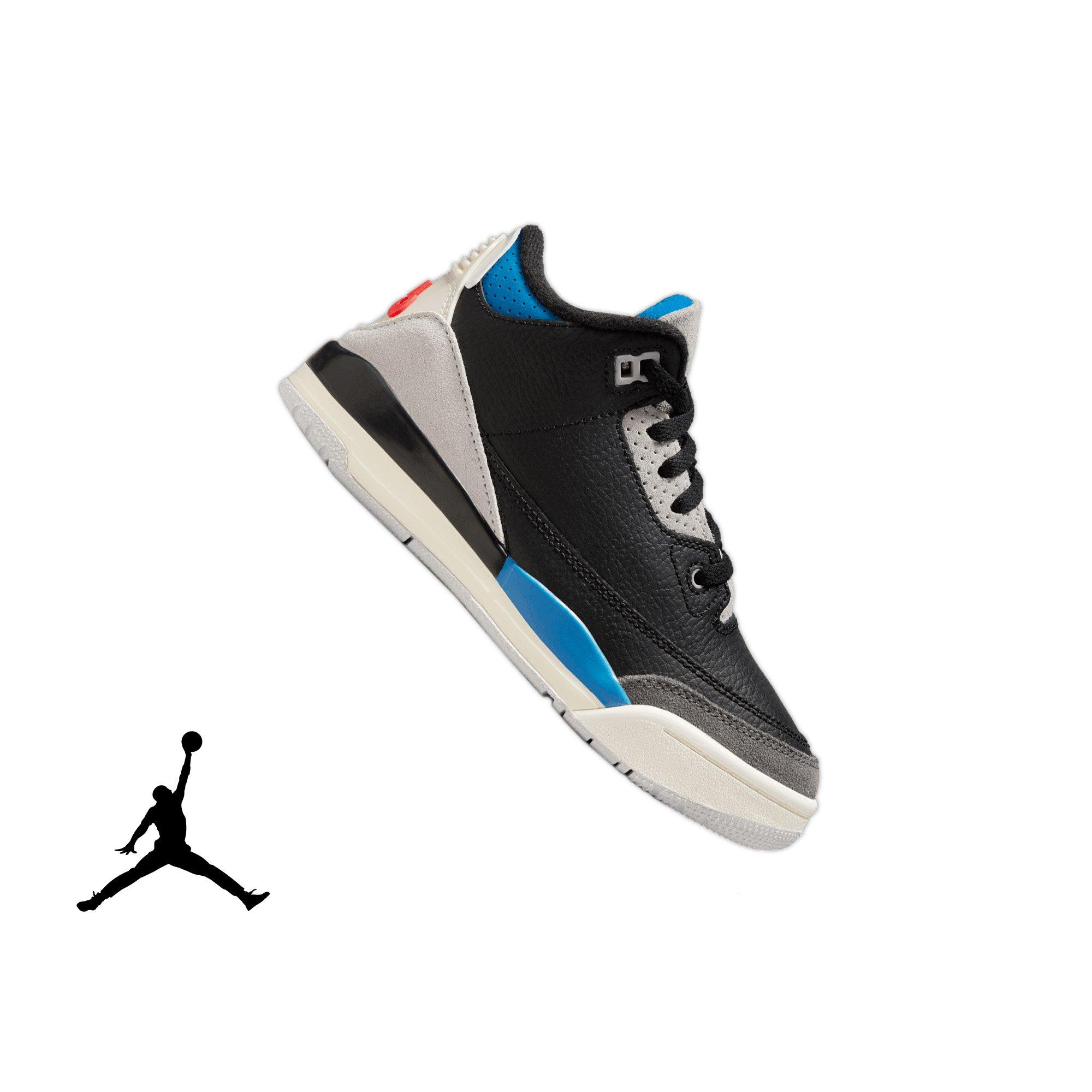 Color: BLACK/CHILE RED/NEUTRAL GREY