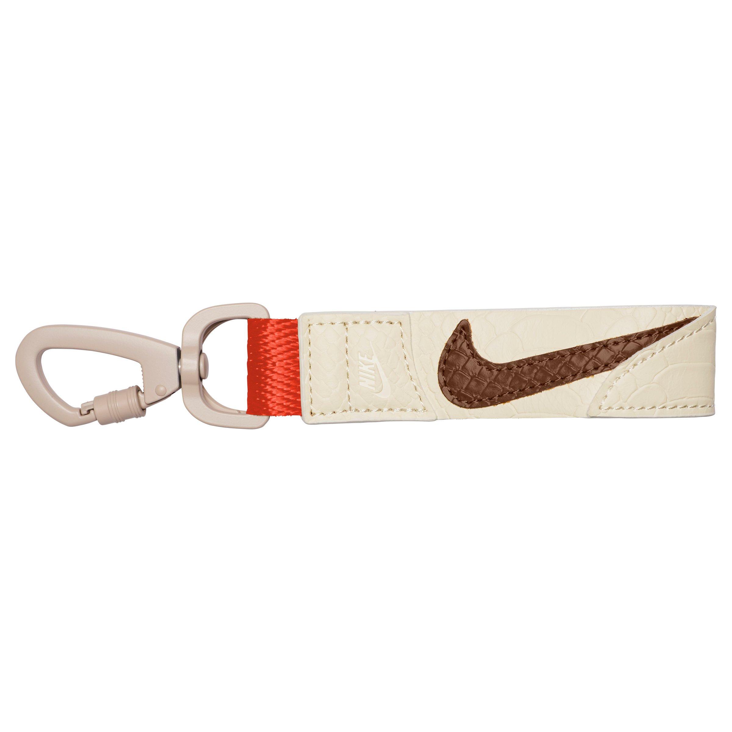 Color: TAN/RED