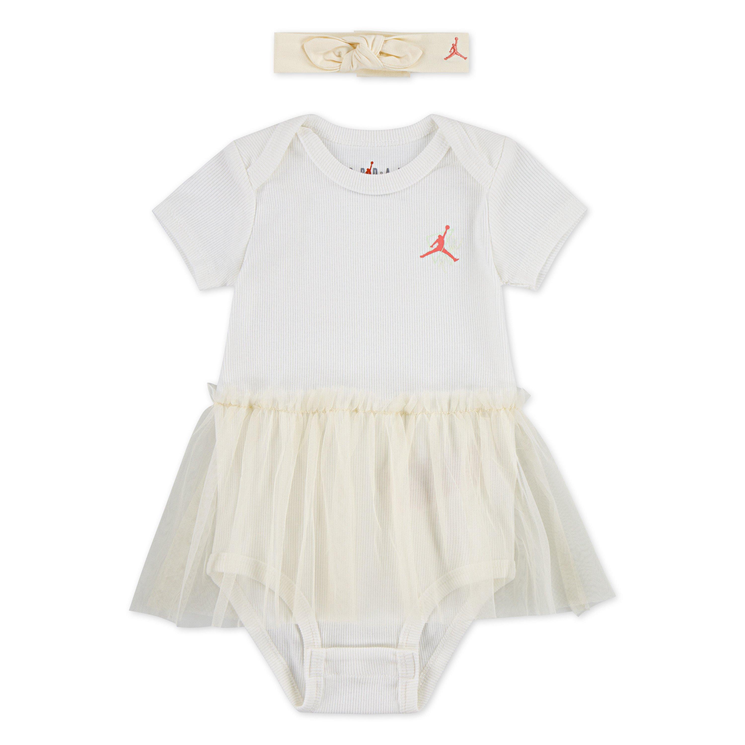 Color: SAIL