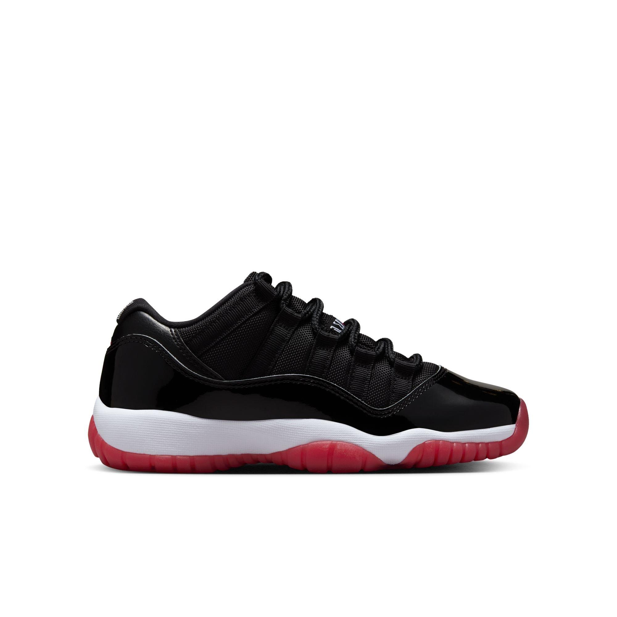 Color: BLACK/VARSITY RED/WHITE