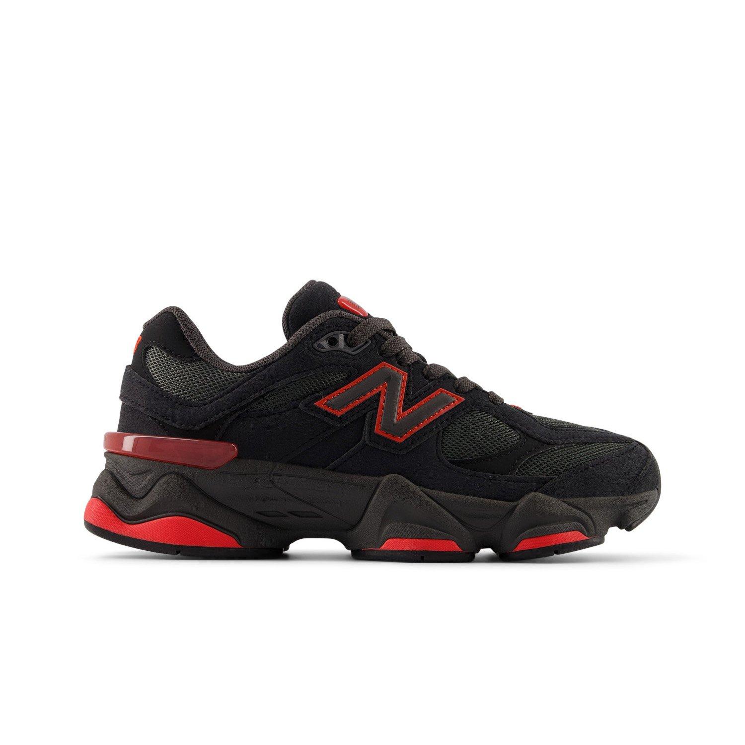 Color: BLACK/RED