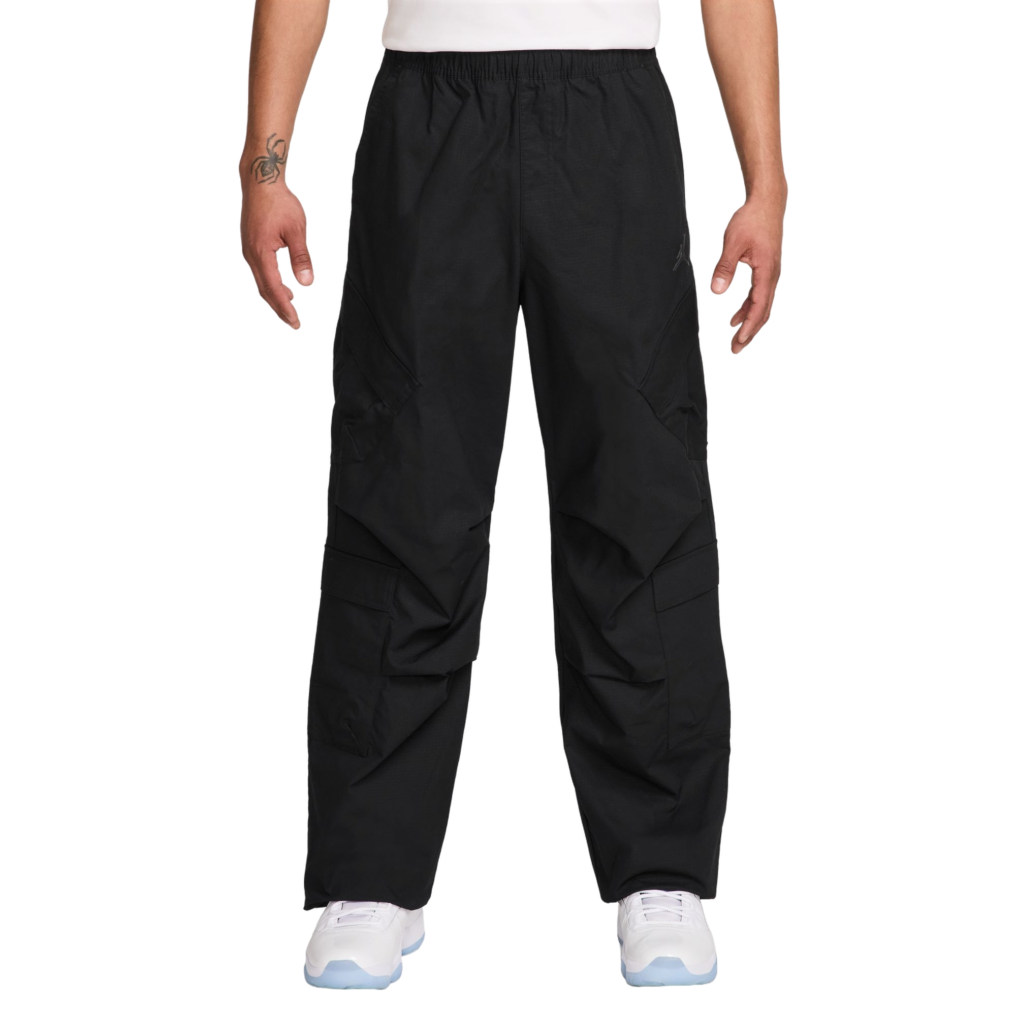 Color: BLACK