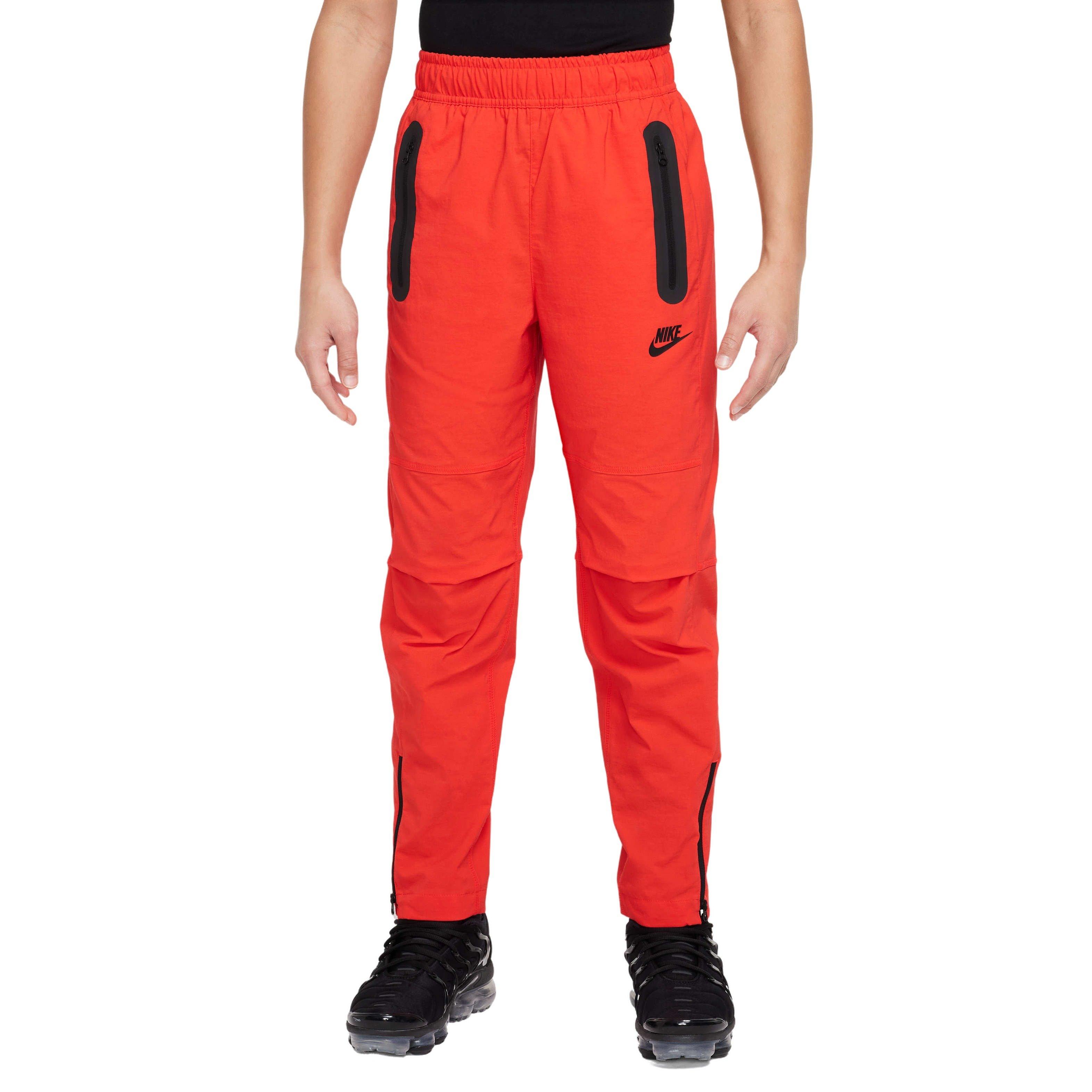 Color: RED