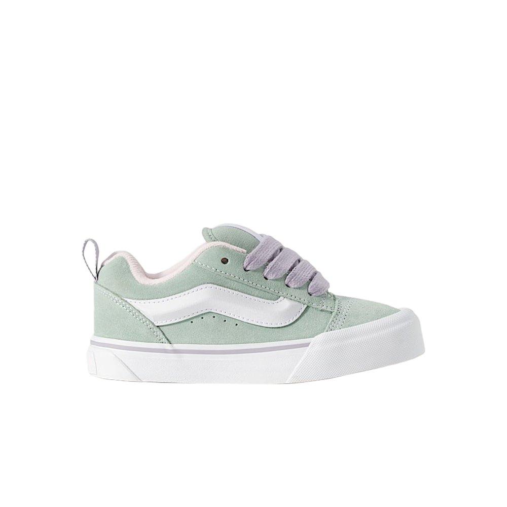 Color: GREEN