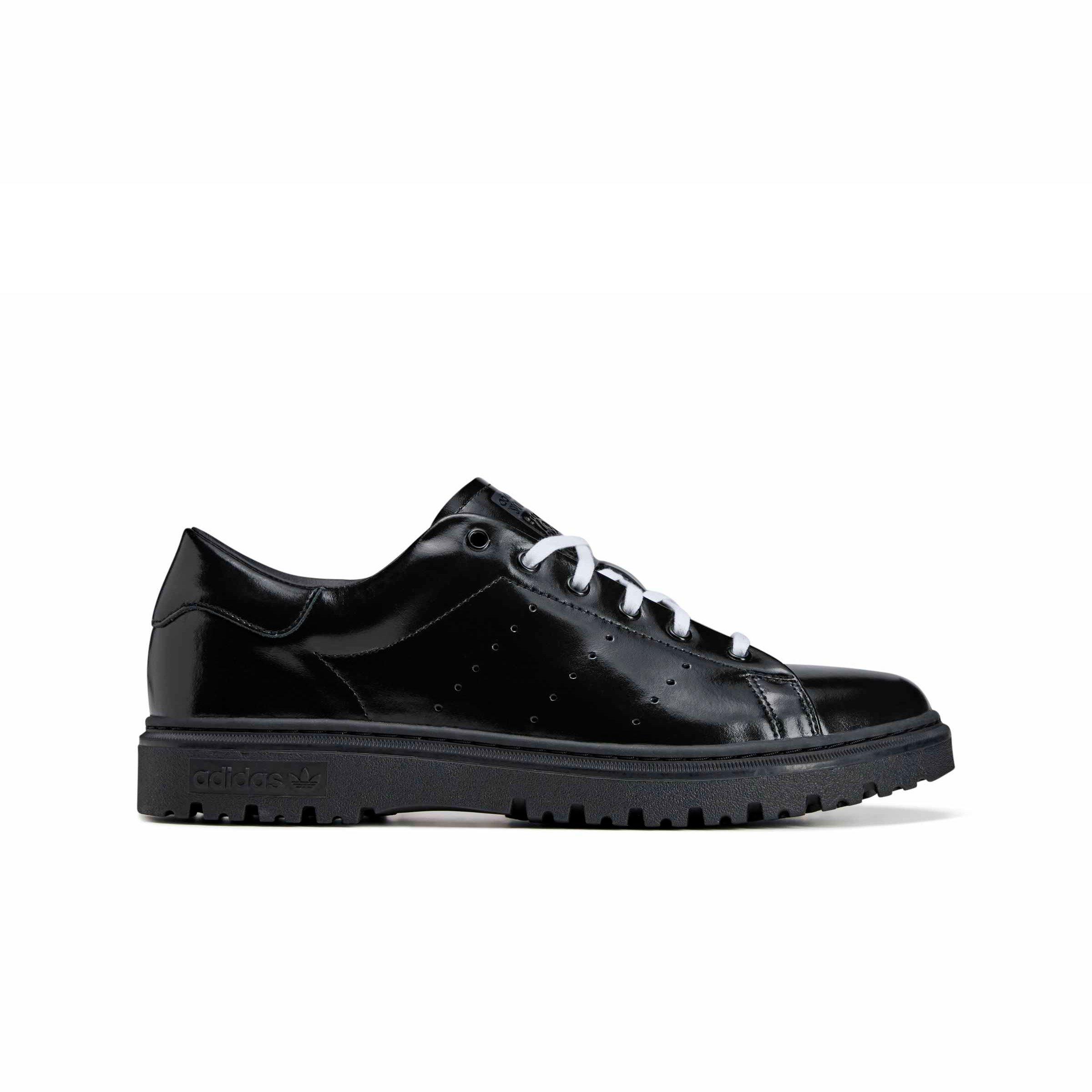 Color: BLACK