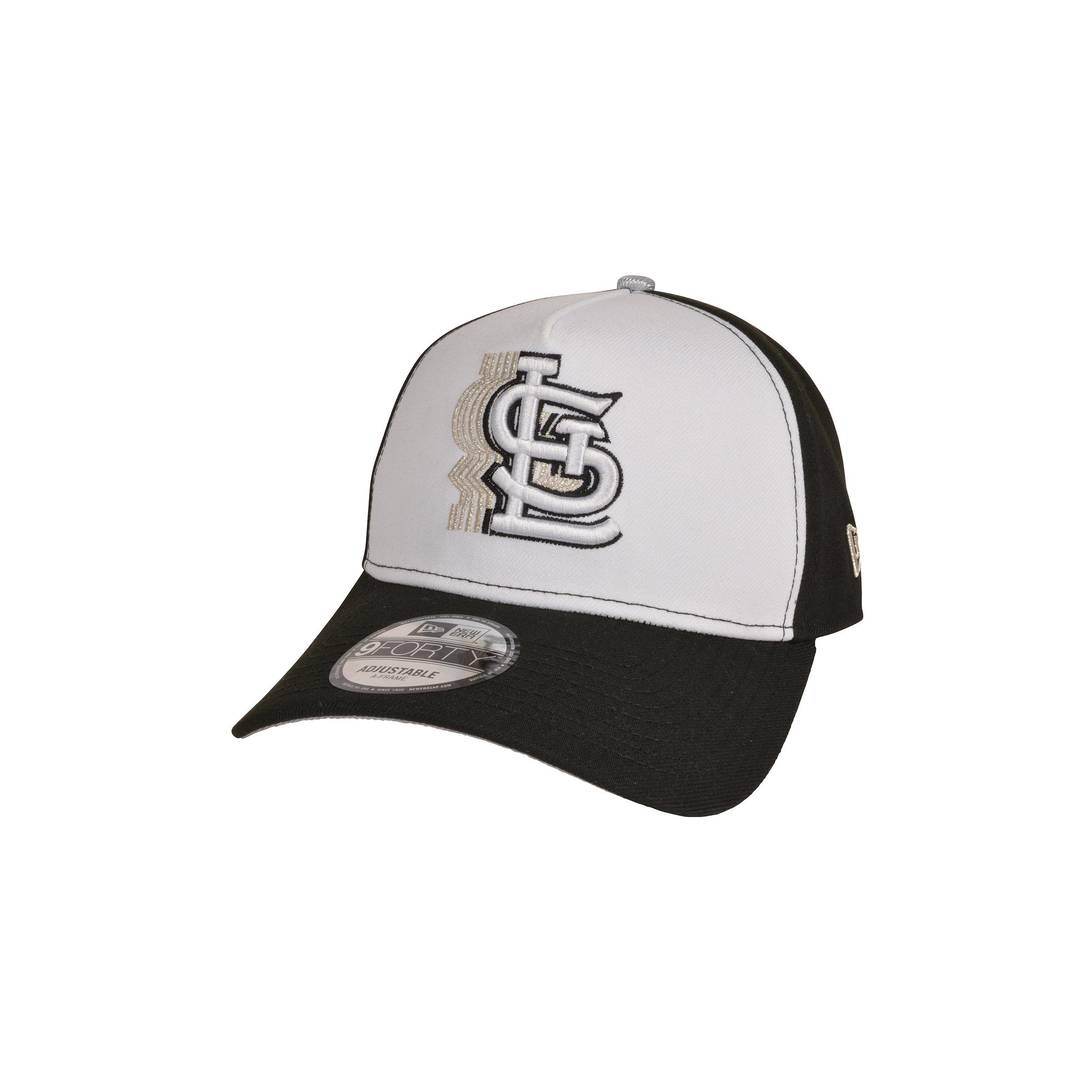 Color: WHITE/BLACK/SILVER